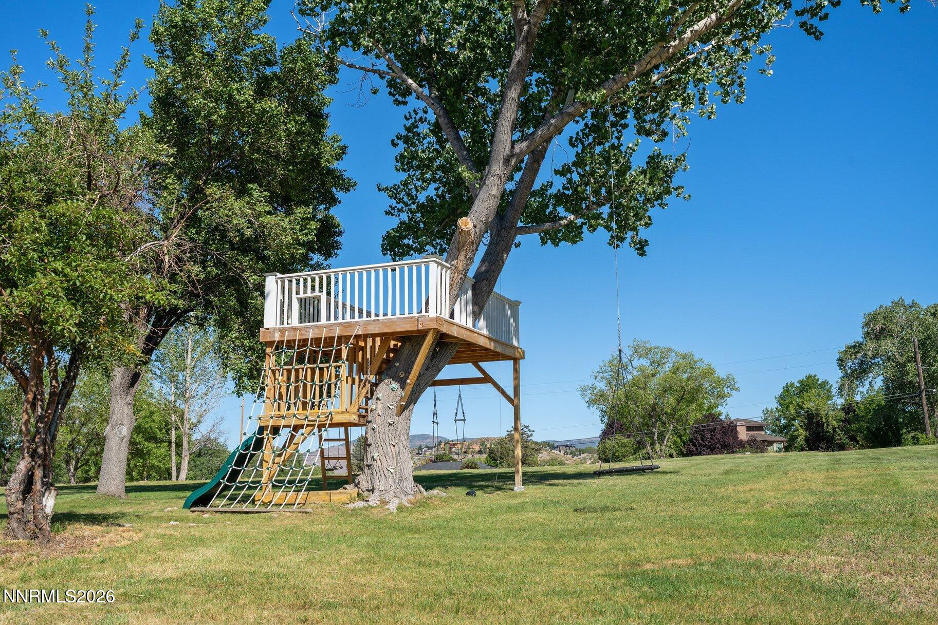 3855 Fairview Road