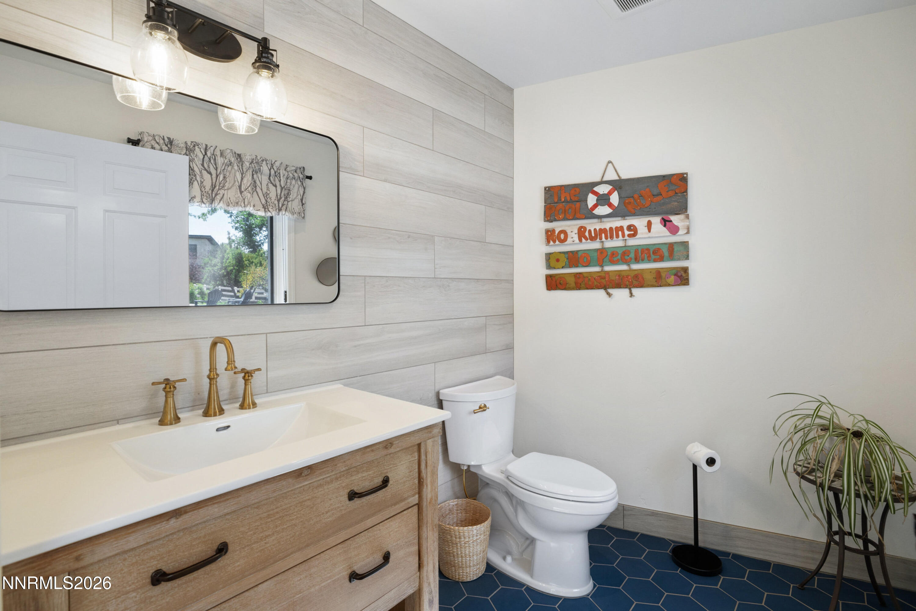 1500 Holcomb Ranch Lane