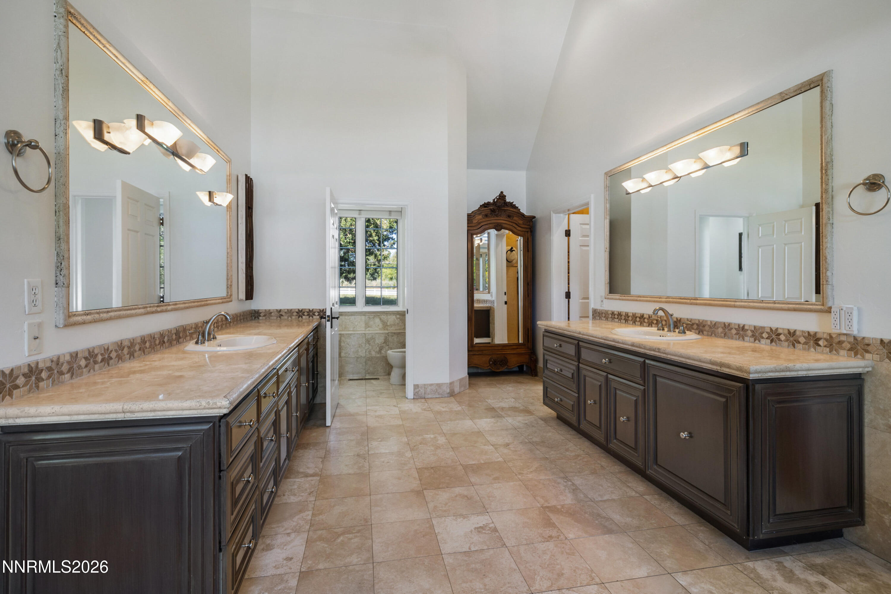 1500 Holcomb Ranch Lane