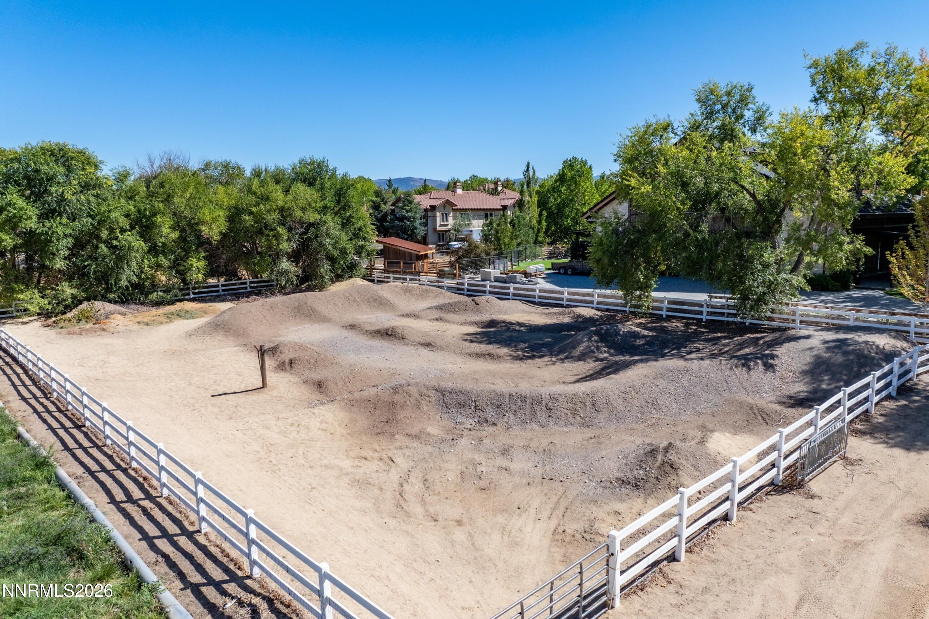 1500 Holcomb Ranch Lane