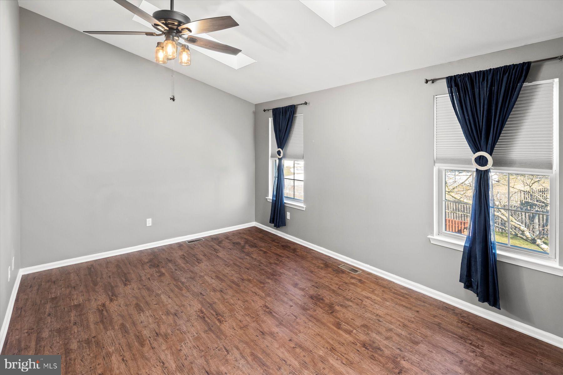 5 Bellflower Ct