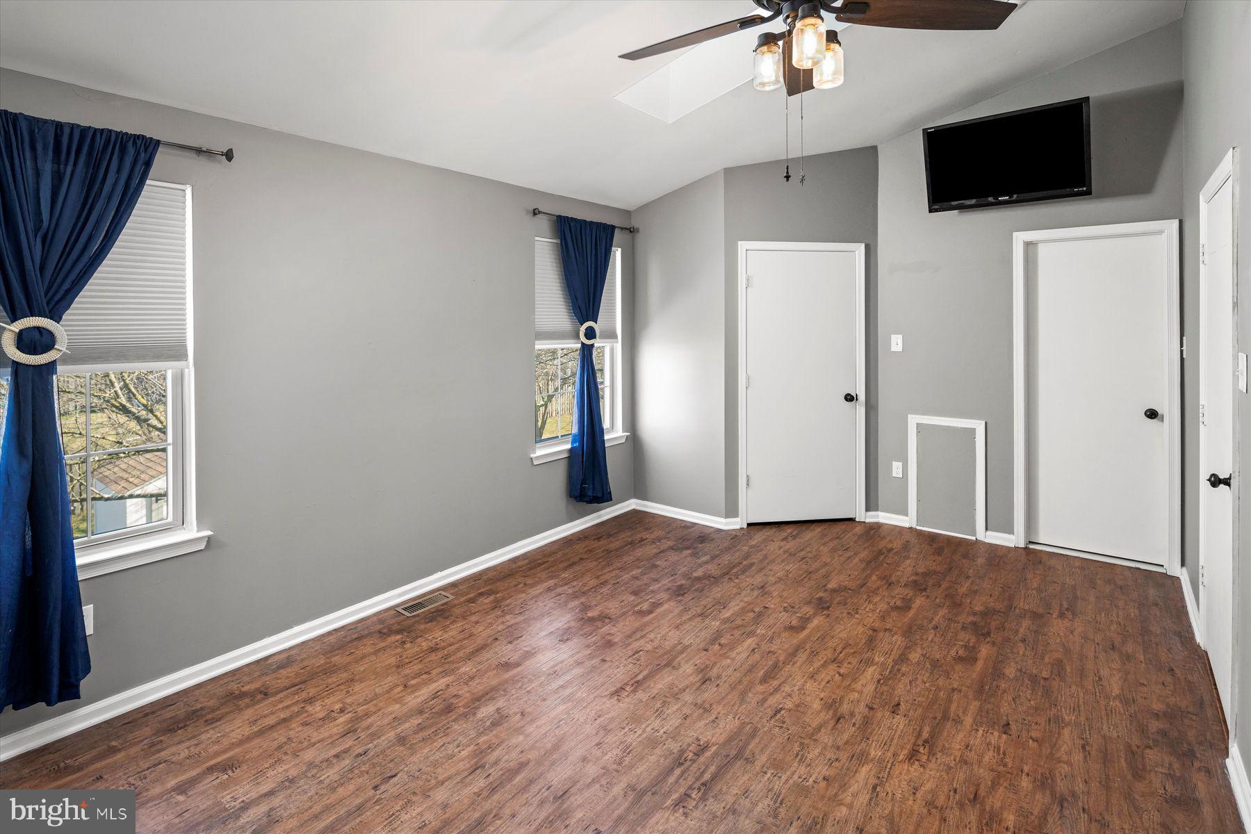 5 Bellflower Ct