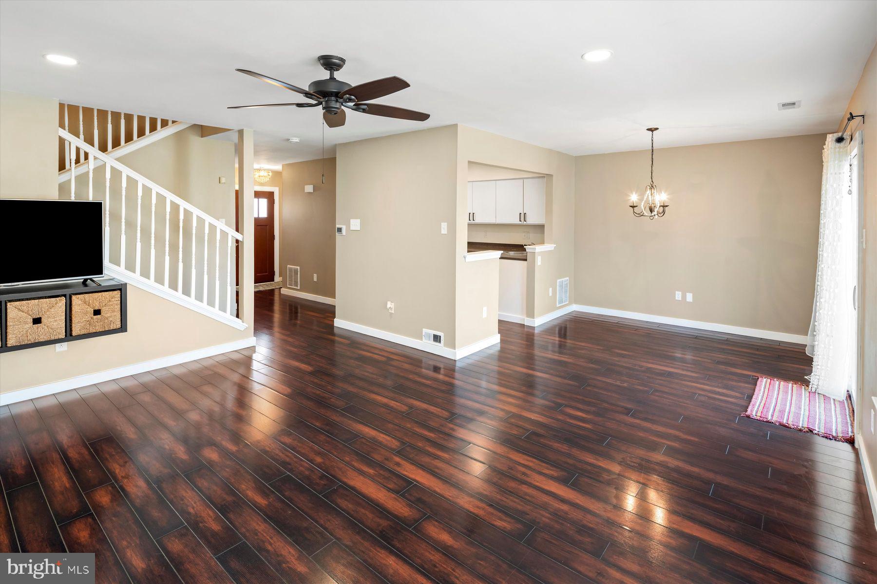 5 Bellflower Ct