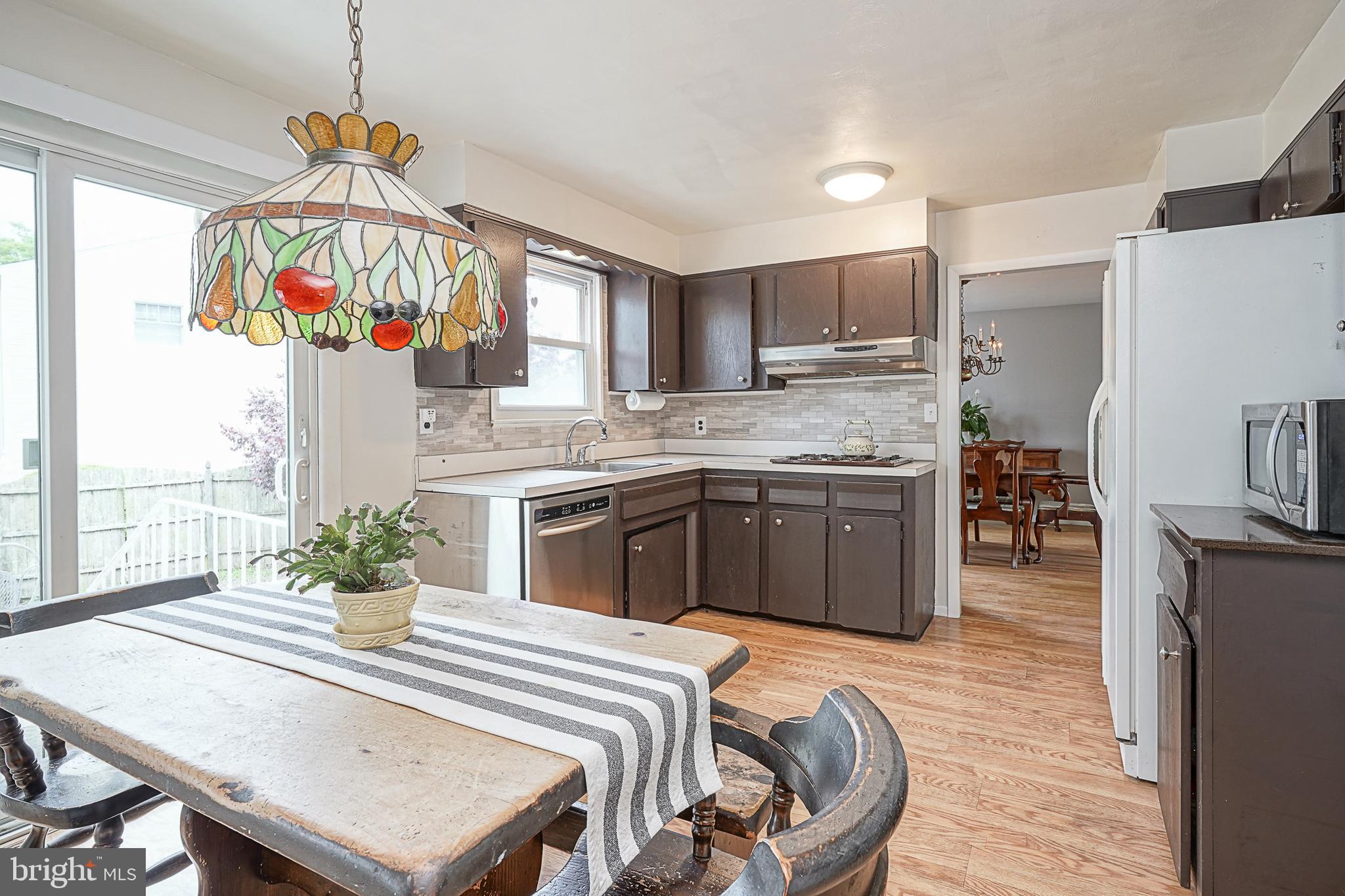 226 Tinder Box Ln