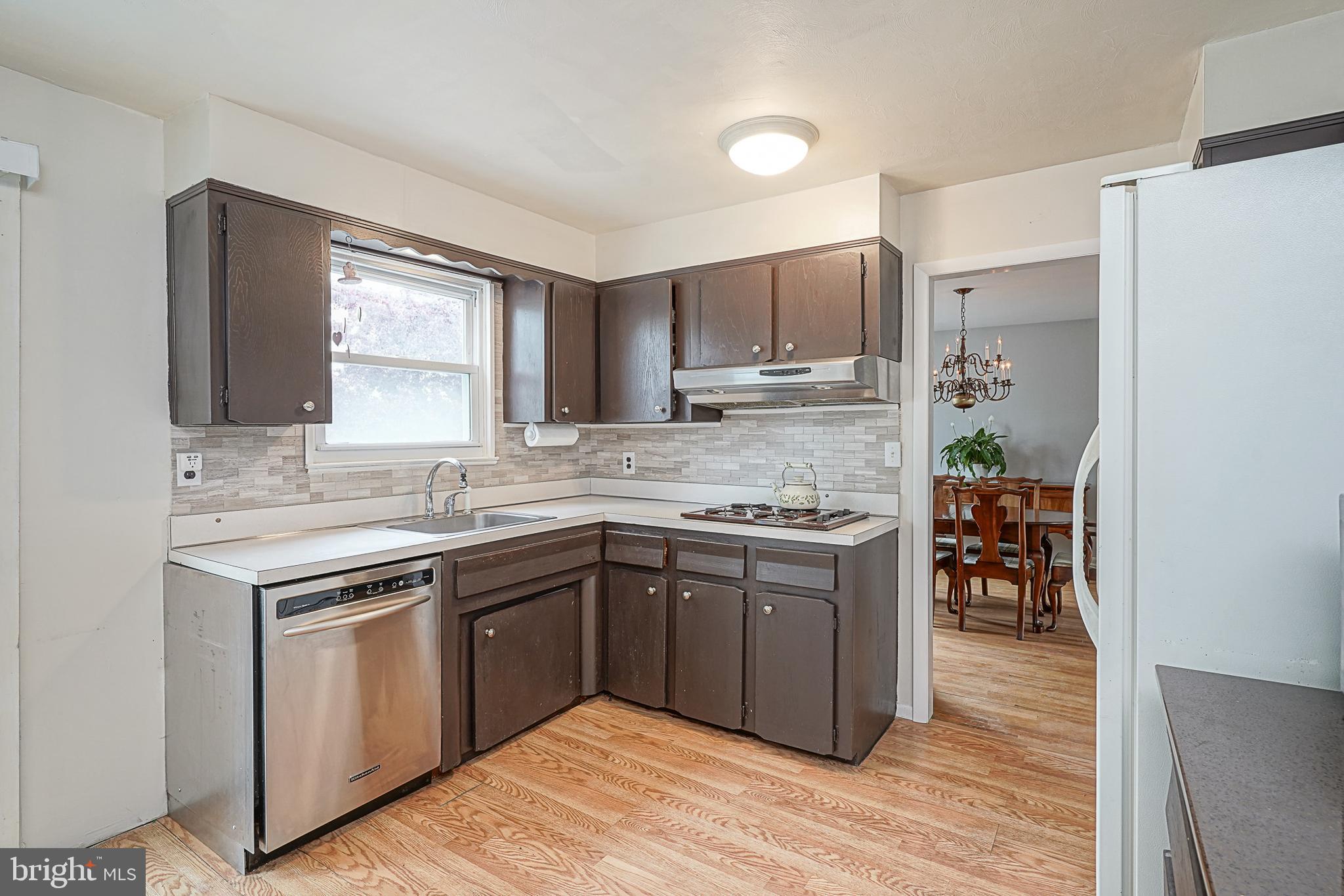 226 Tinder Box Ln