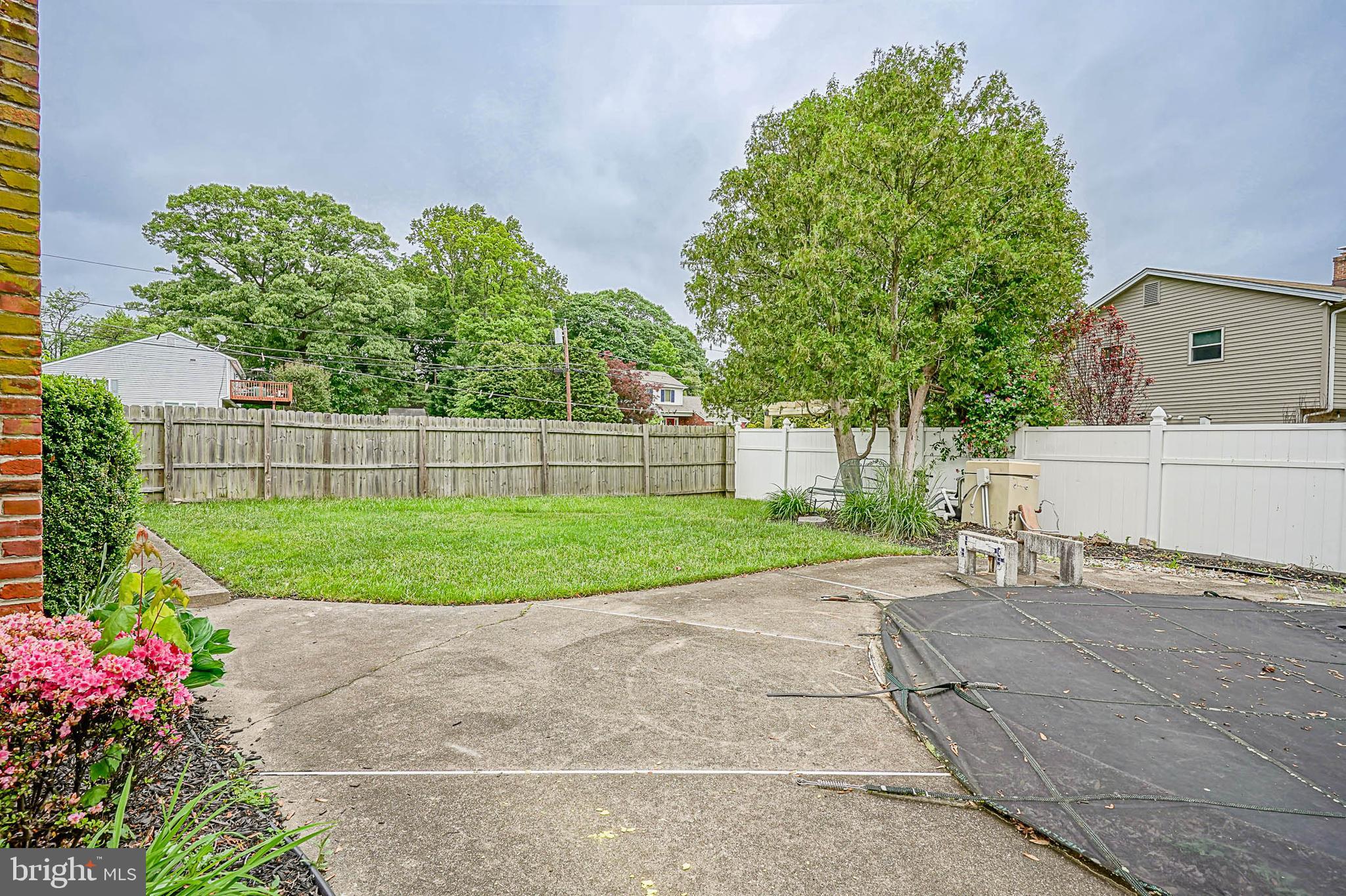 226 Tinder Box Ln