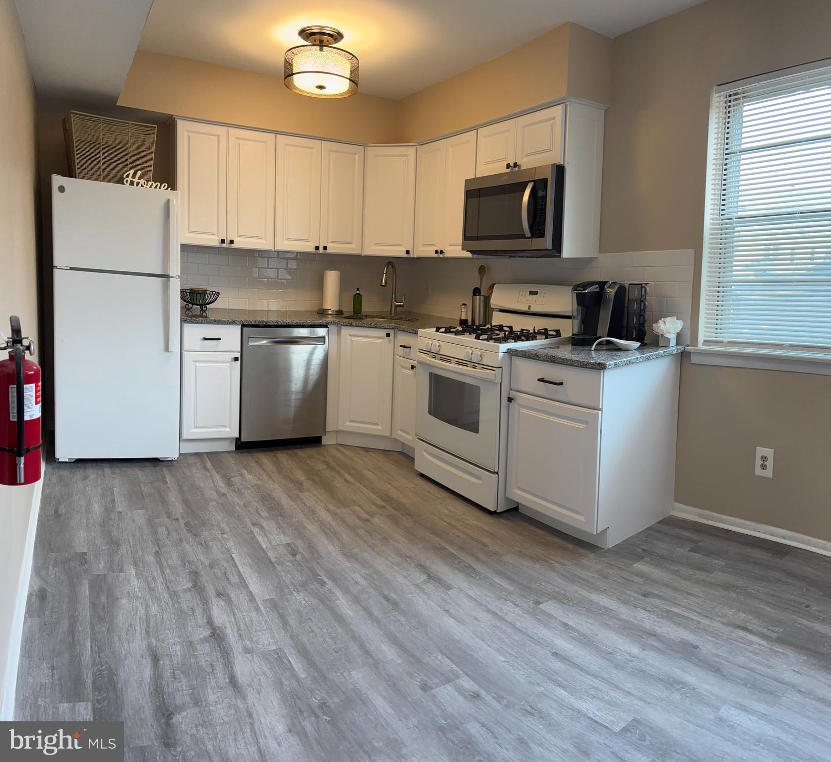 111 EAVES MILL RD
