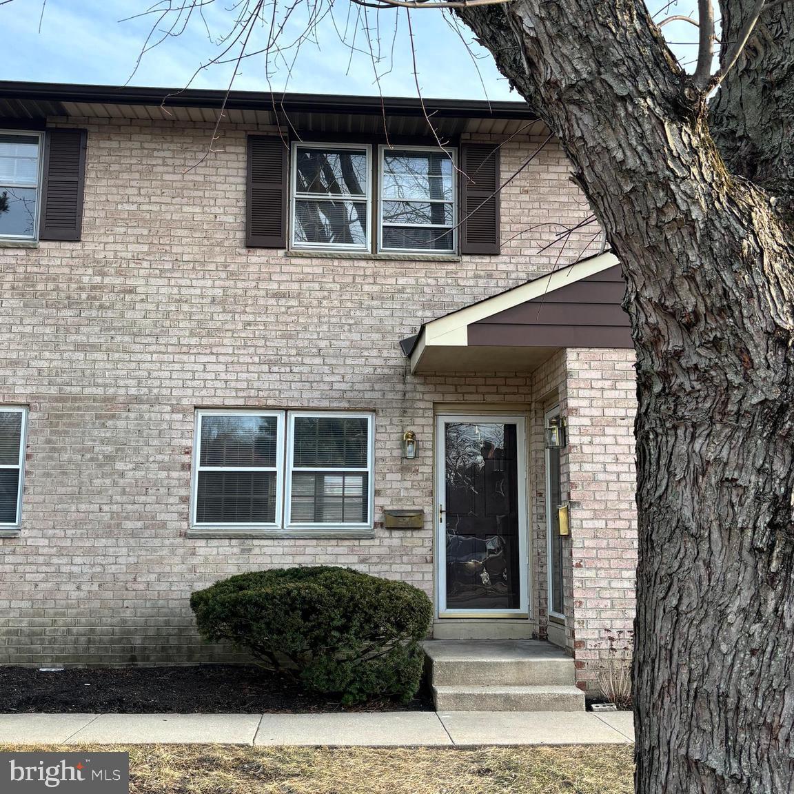 111 EAVES MILL RD