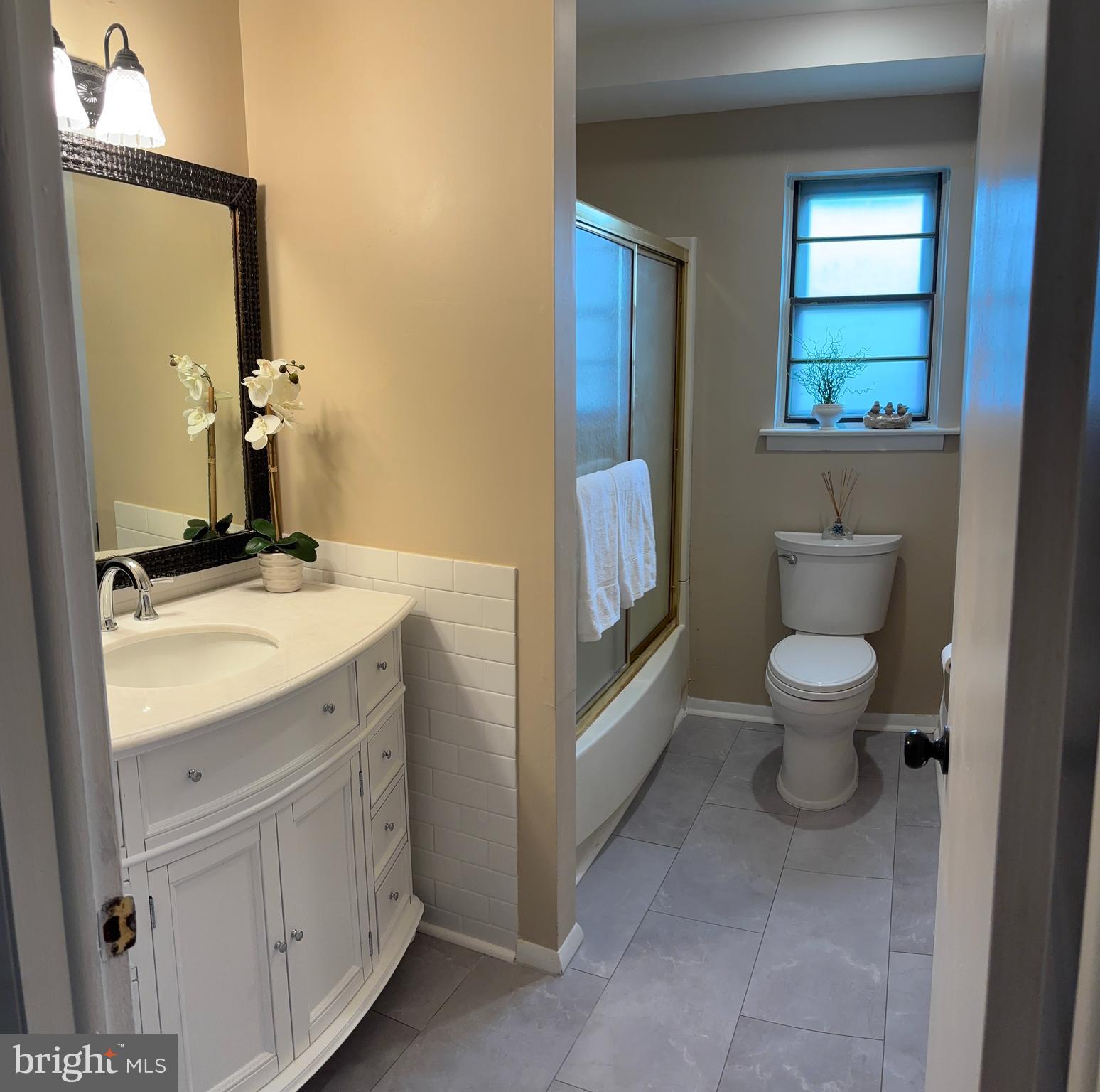 111 EAVES MILL RD