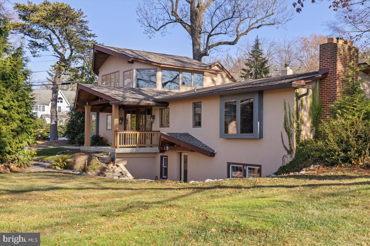 11 BEECHNUT LN