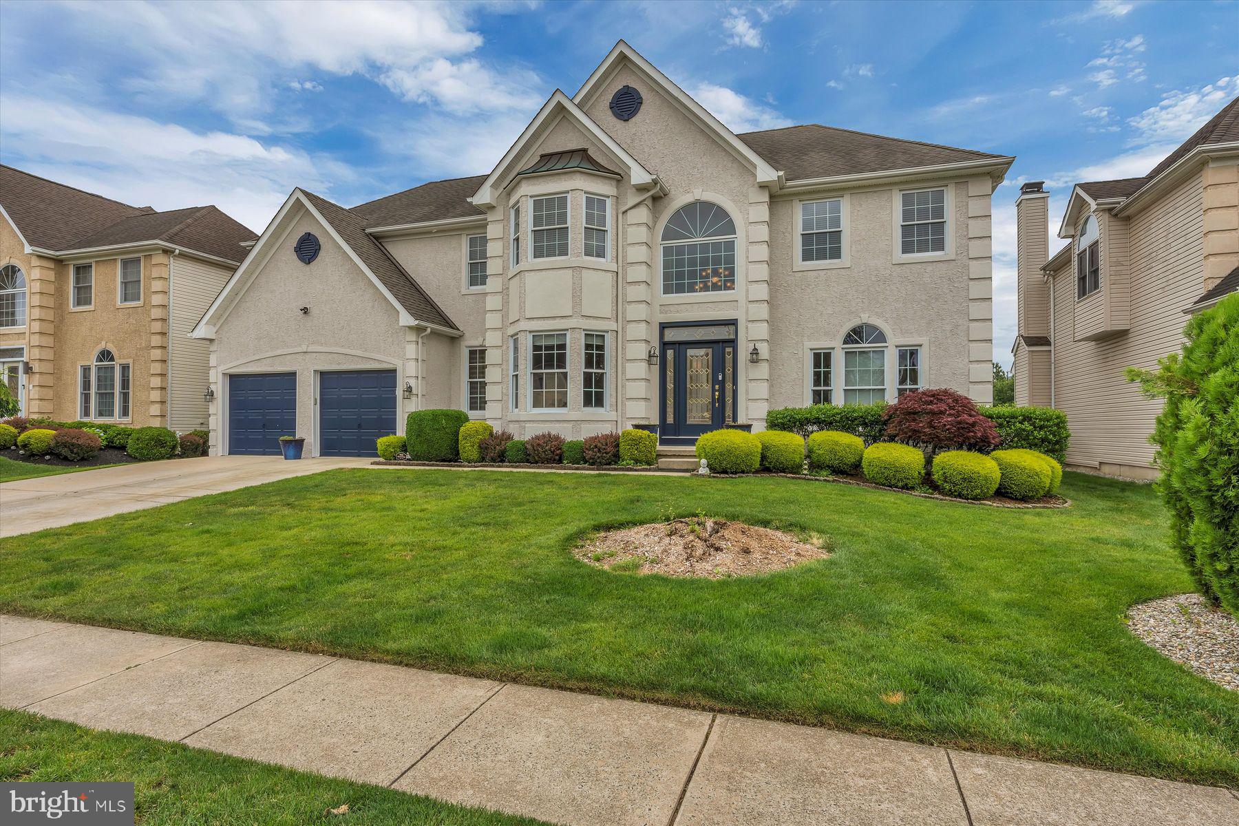 413 W Country Club Dr