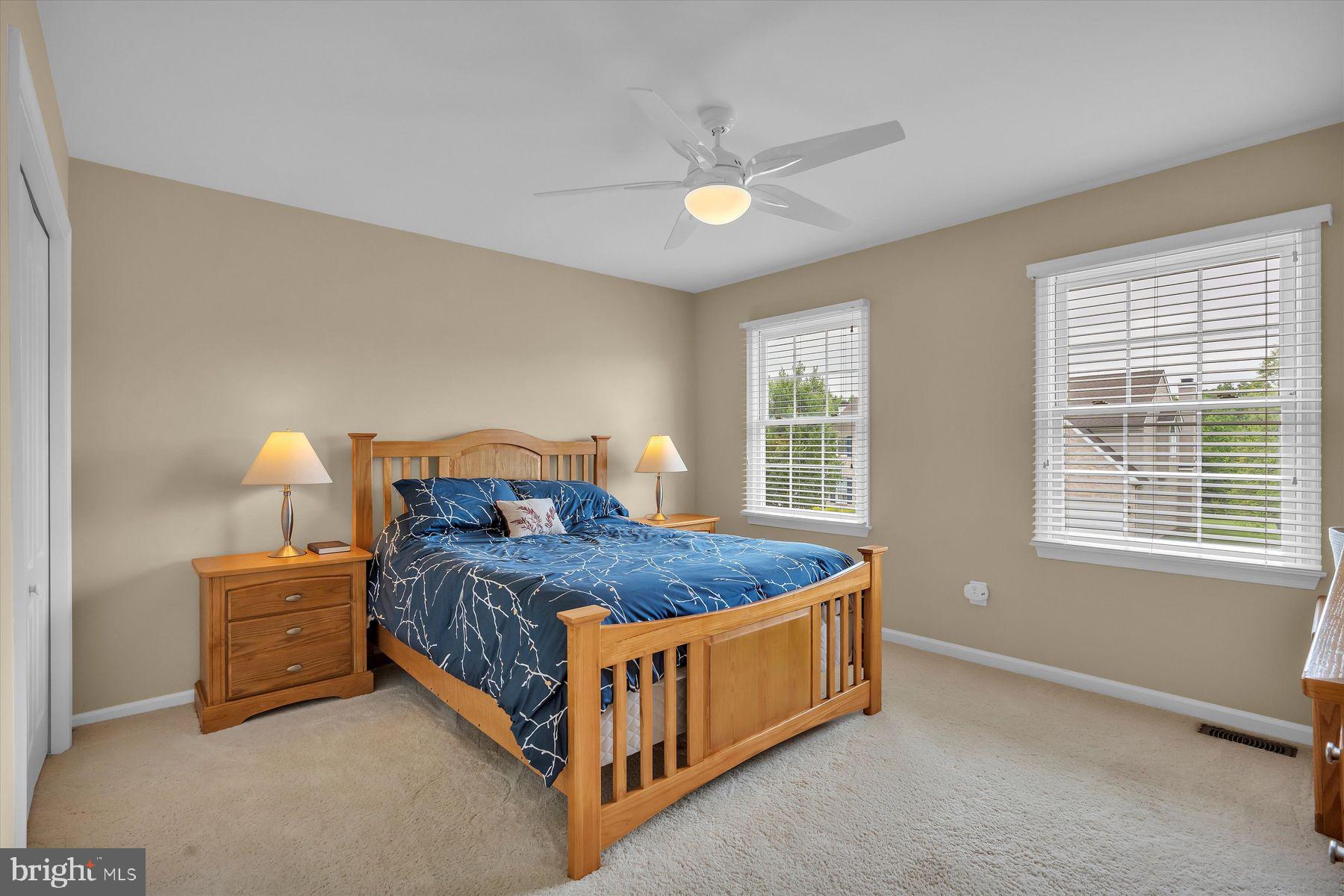 413 W Country Club Dr