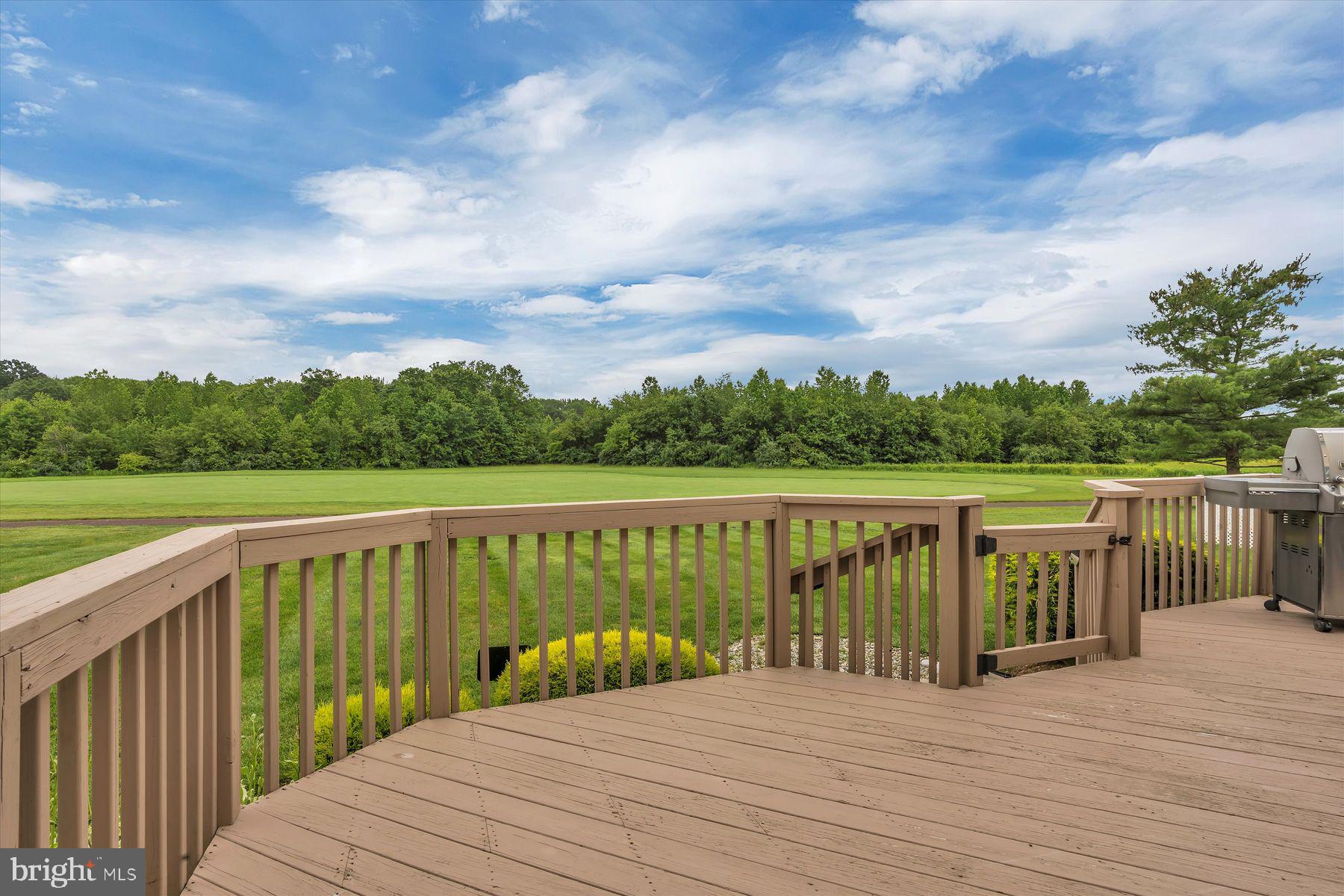 413 W Country Club Dr