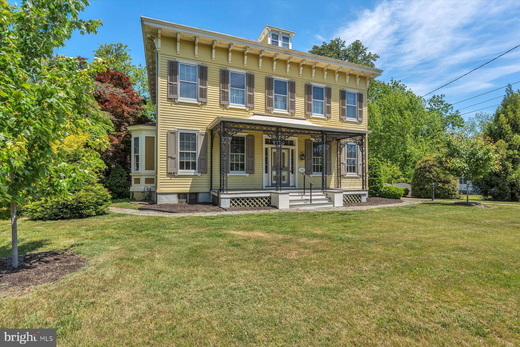 81 W COMMERCE STREET