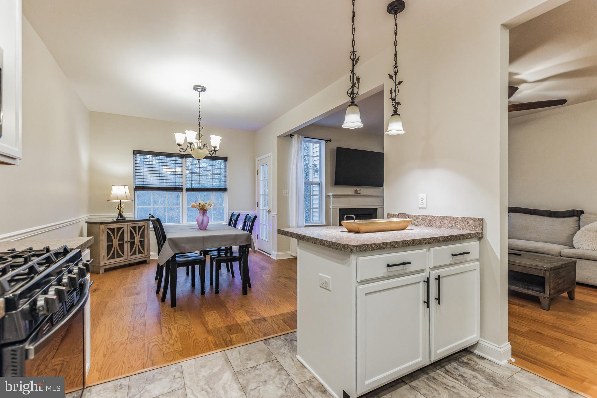 41 Glacier Dr