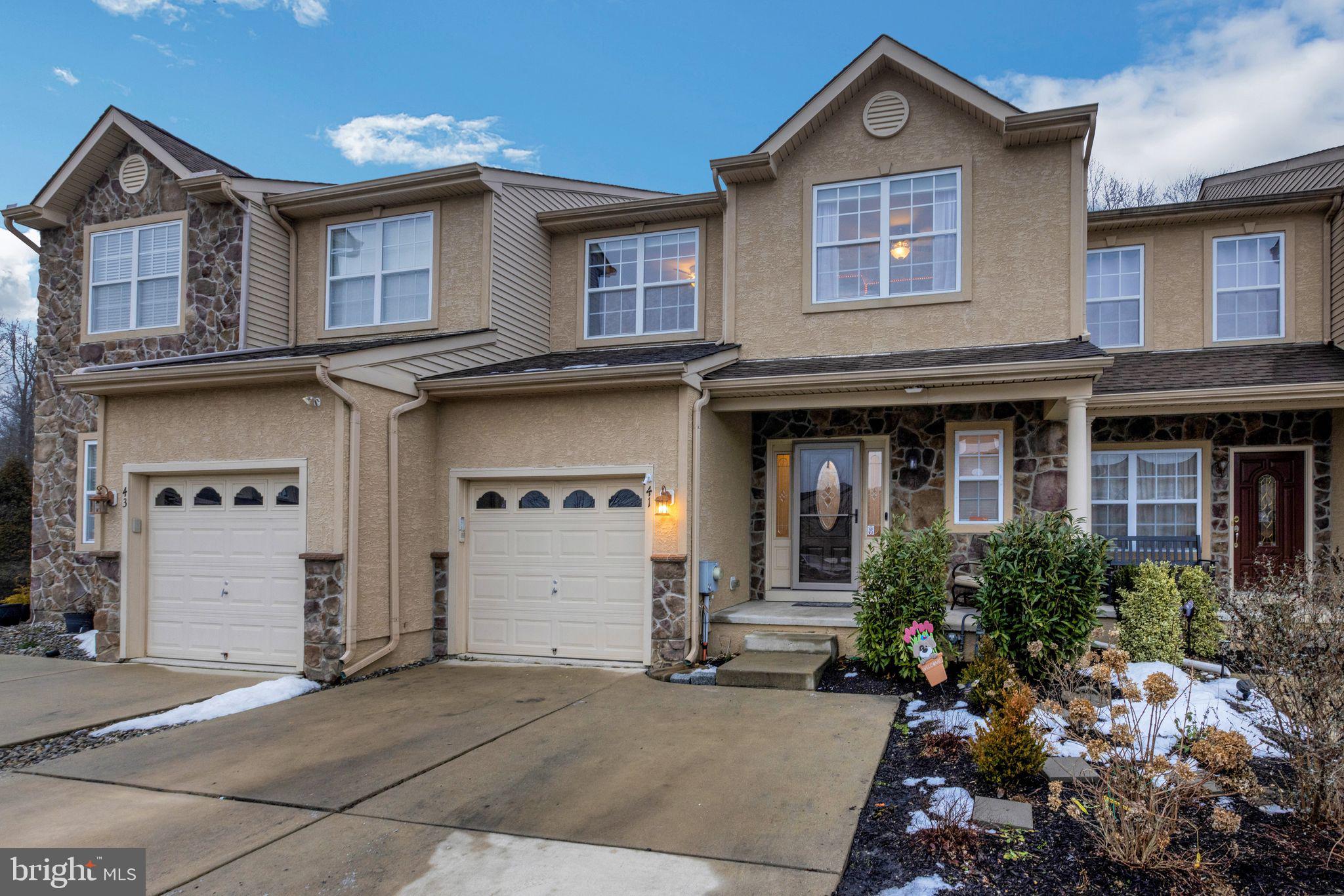 41 Glacier Dr