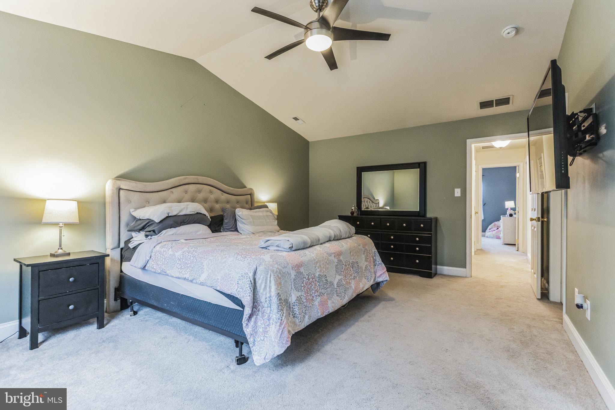 41 Glacier Dr