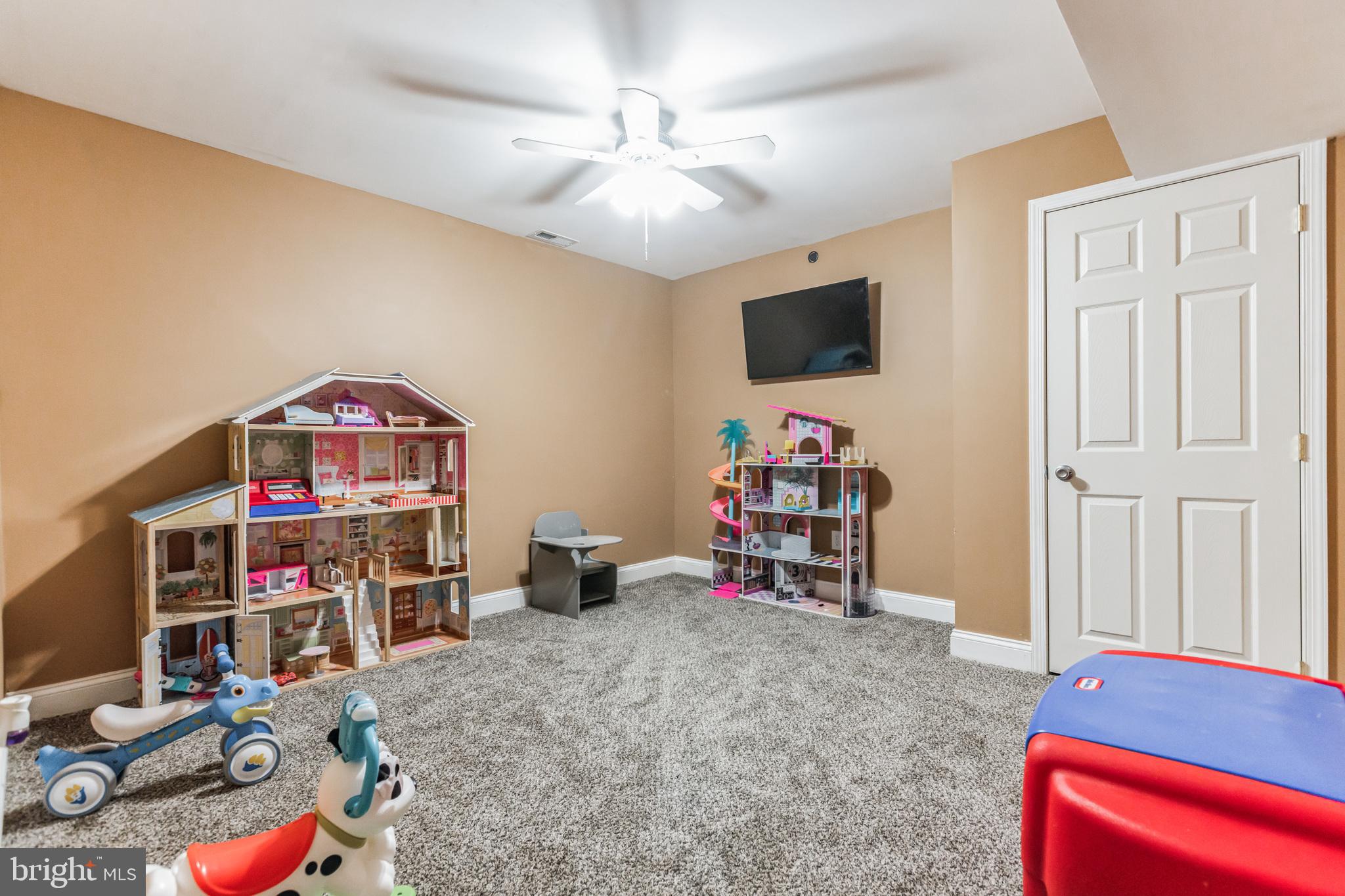 41 Glacier Dr