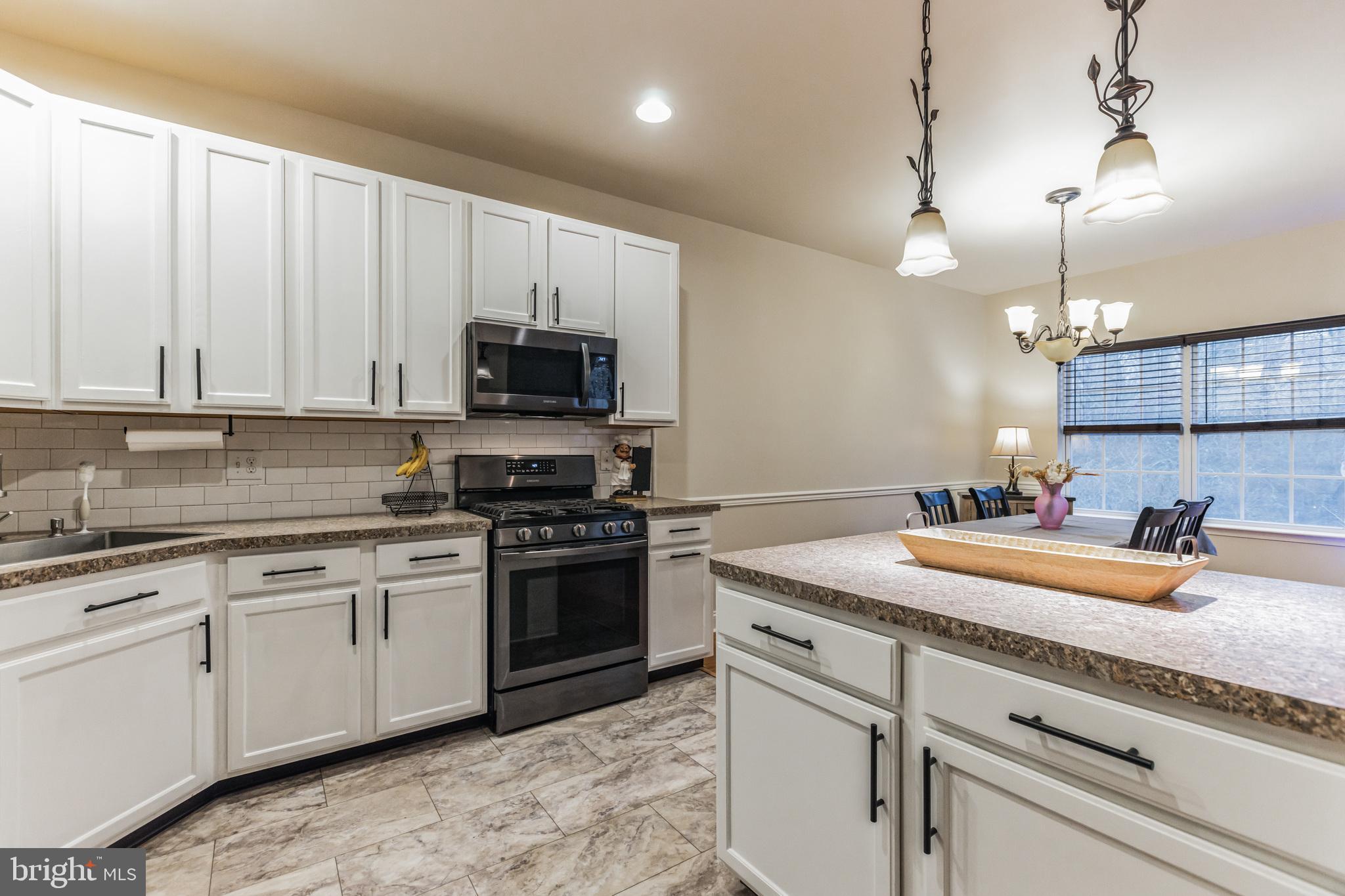 41 Glacier Dr