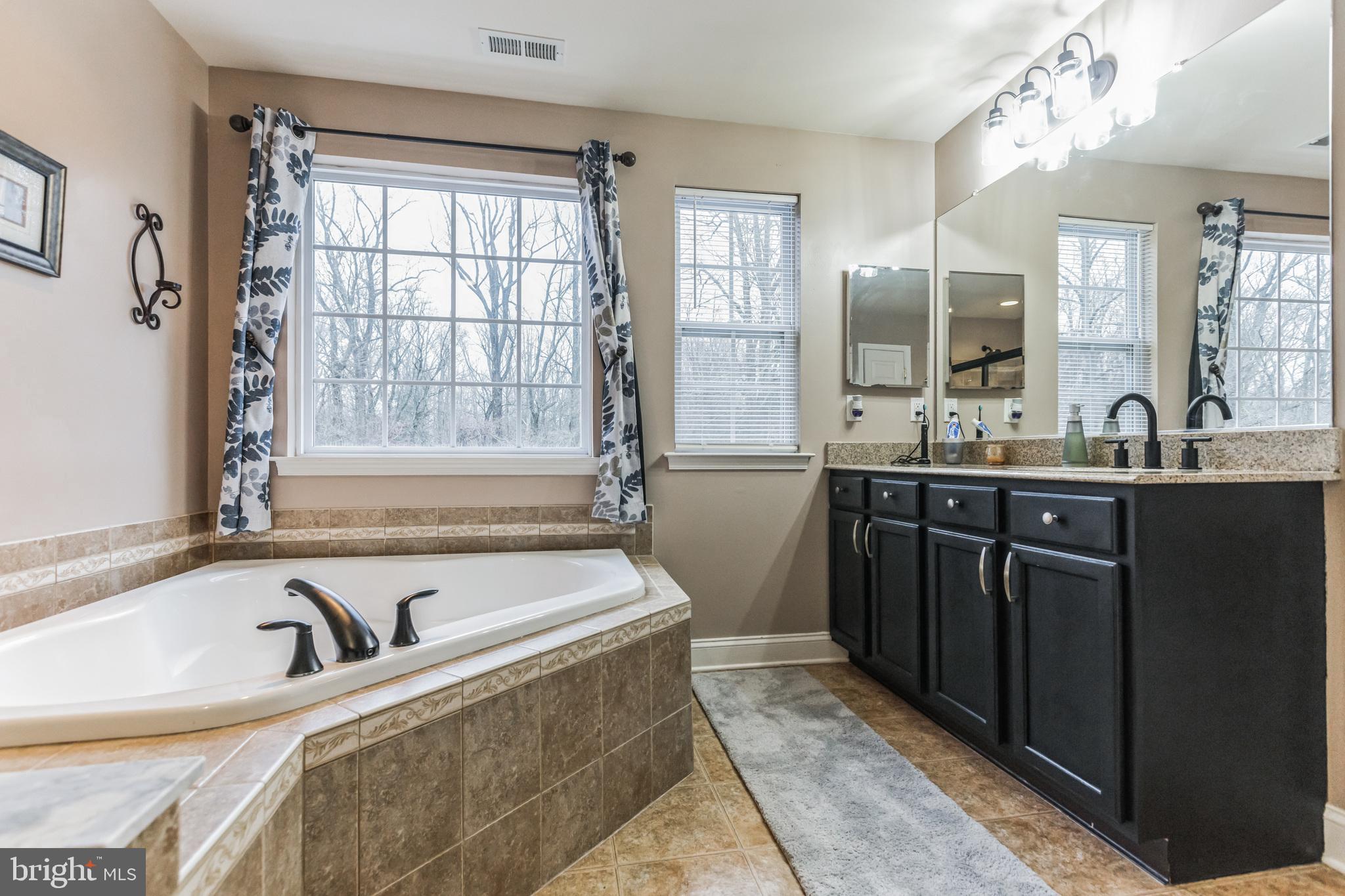 41 Glacier Dr