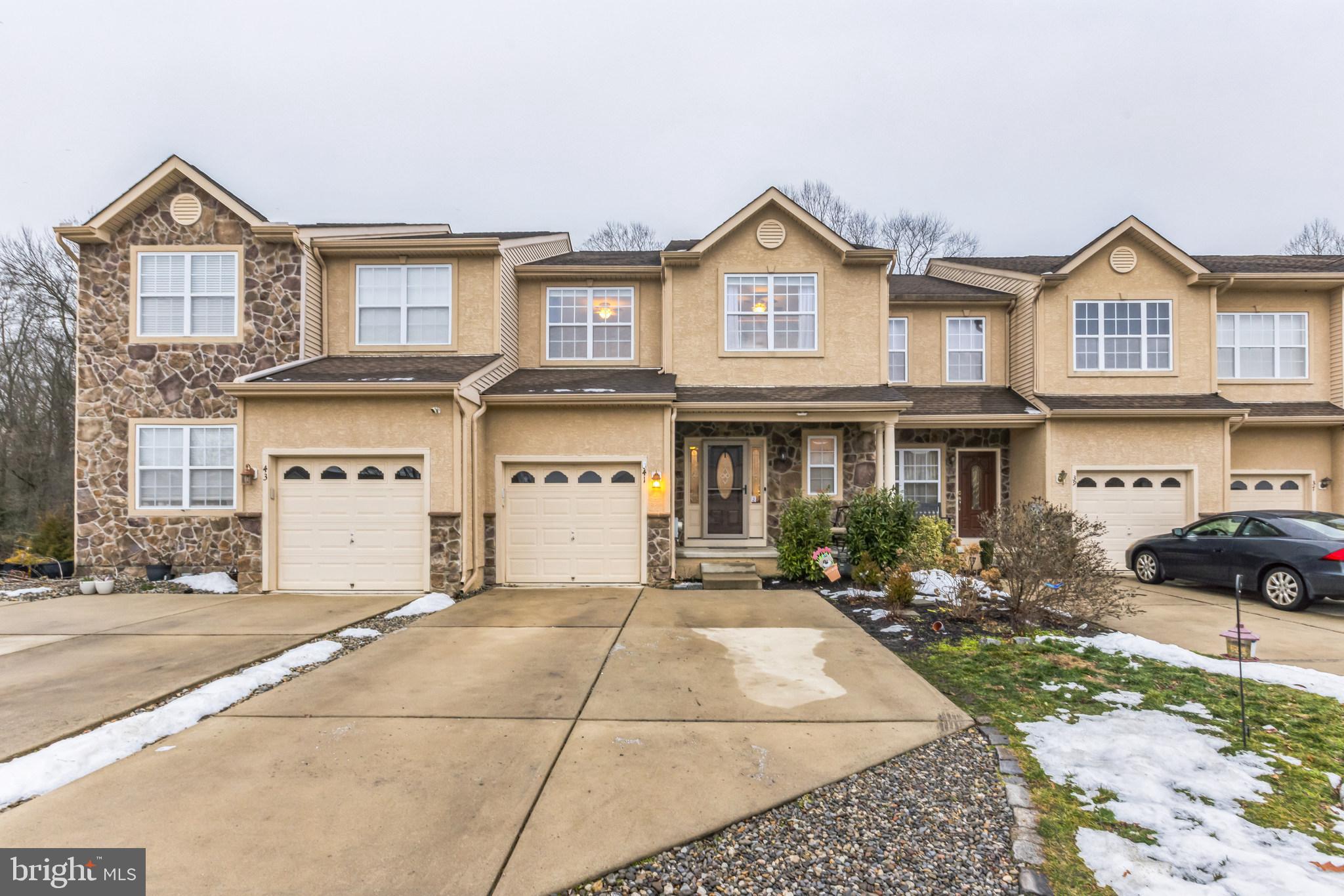 41 Glacier Dr