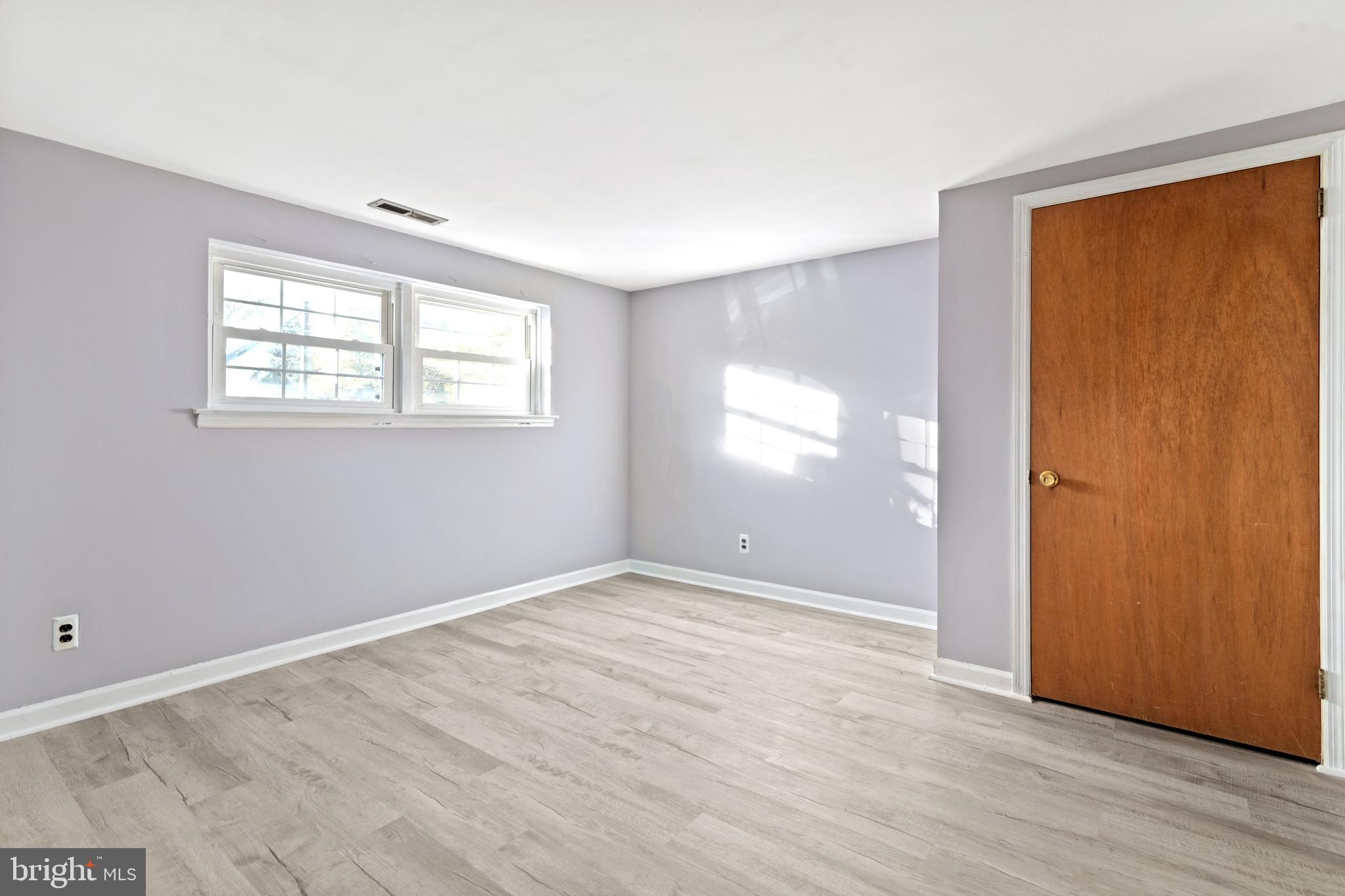 109 MIDDLESEX AVE