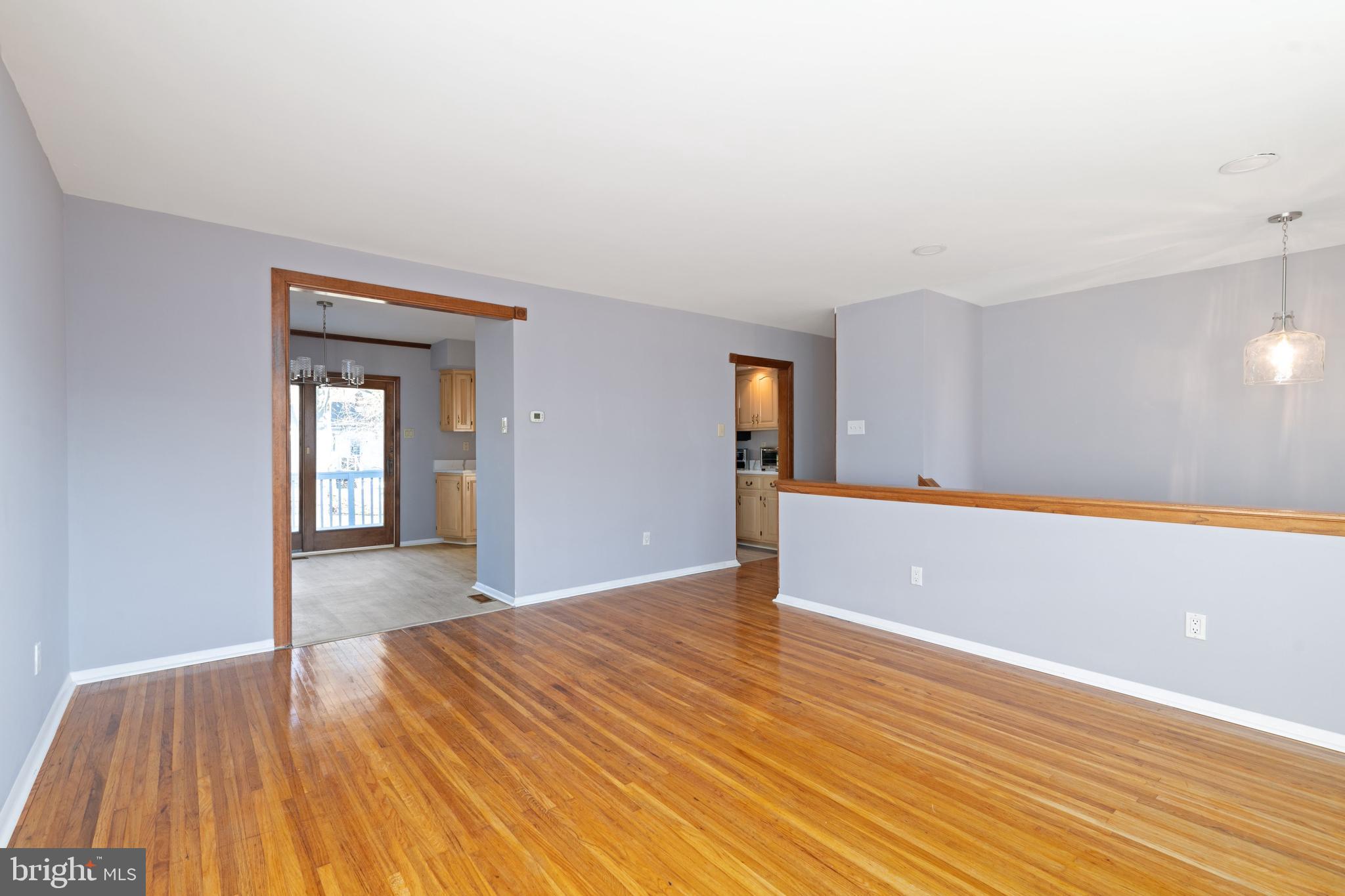 109 MIDDLESEX AVE