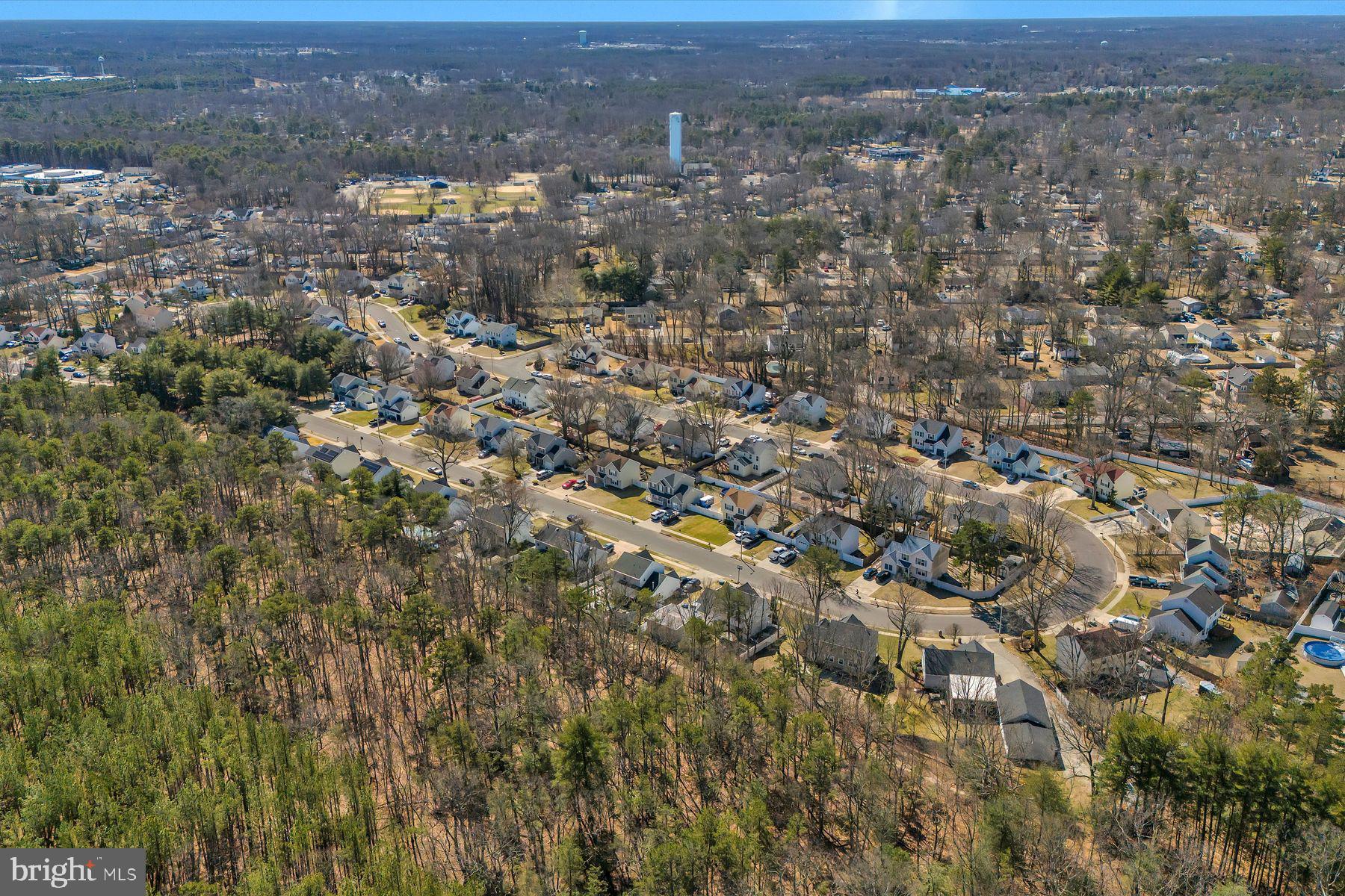 39 COUNTRY CLUB ROAD