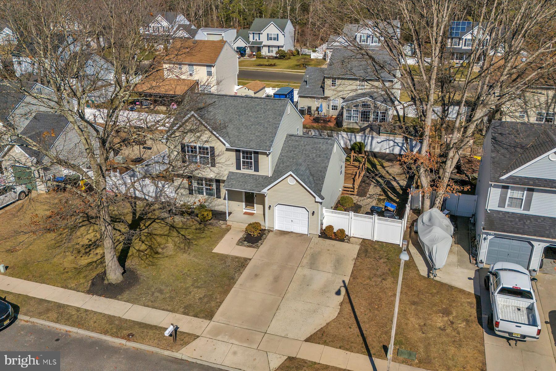 39 COUNTRY CLUB ROAD