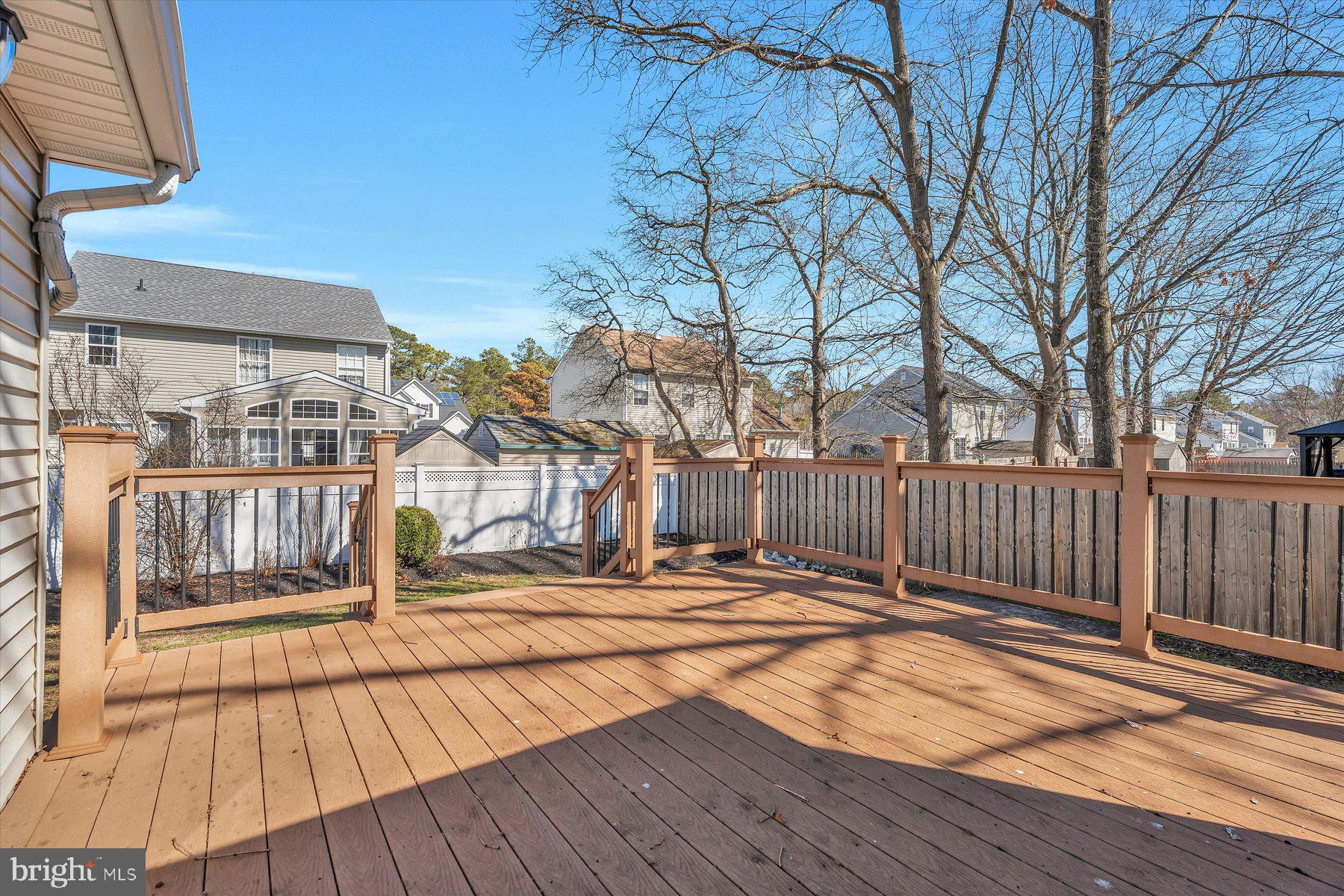 39 COUNTRY CLUB ROAD