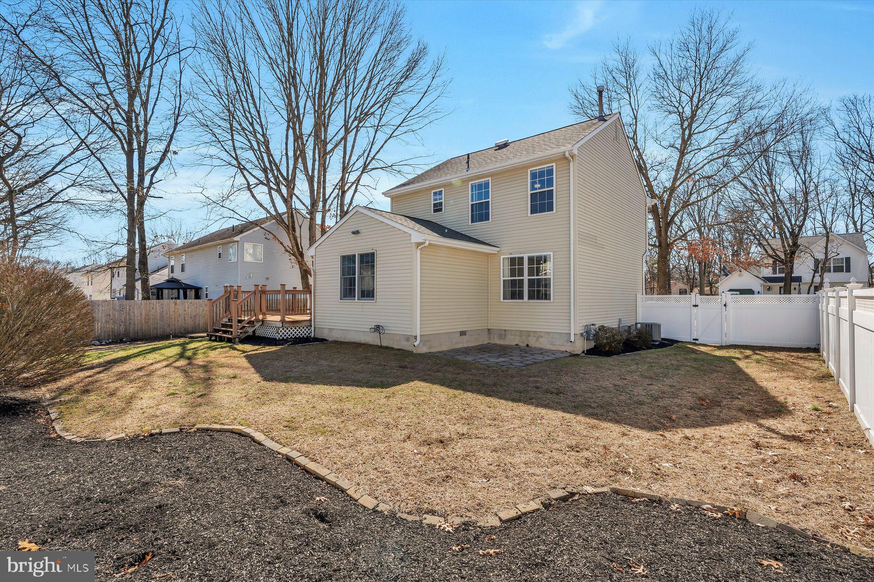 39 COUNTRY CLUB ROAD