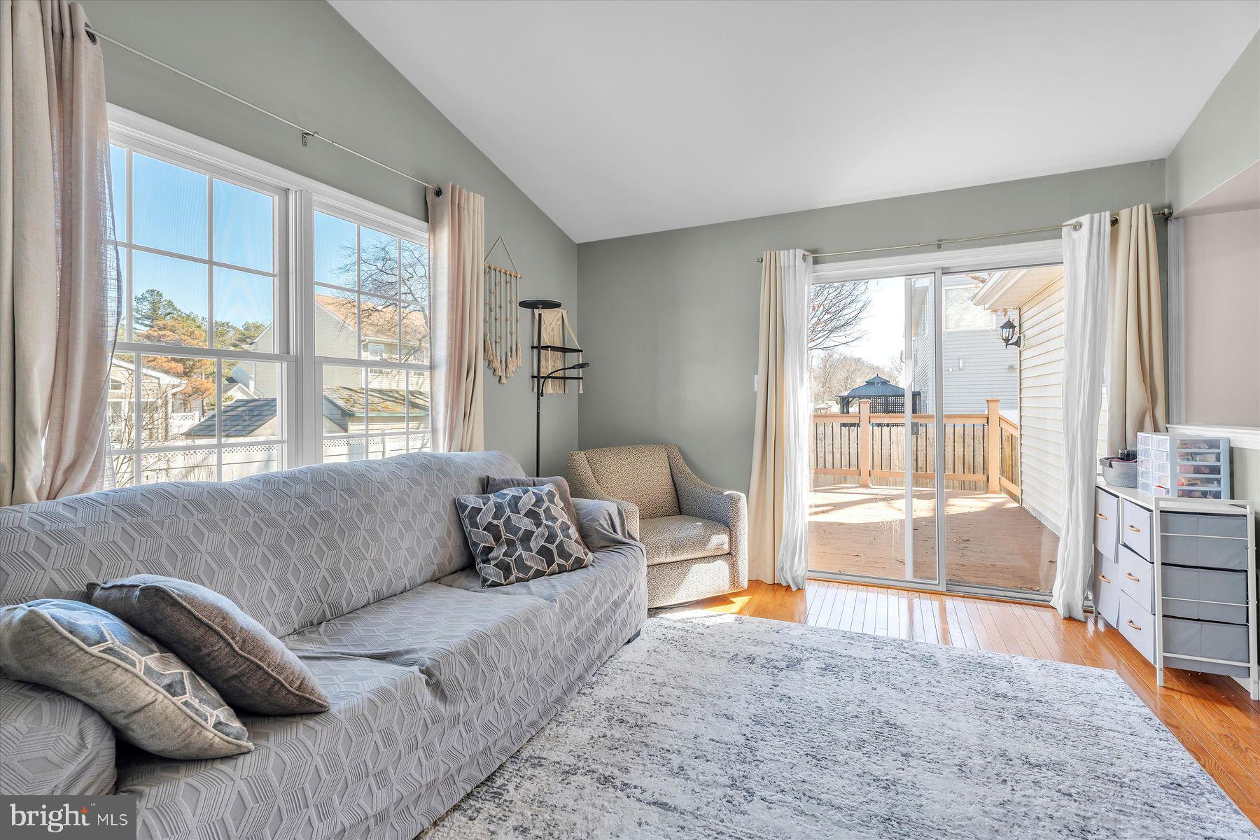 39 COUNTRY CLUB ROAD