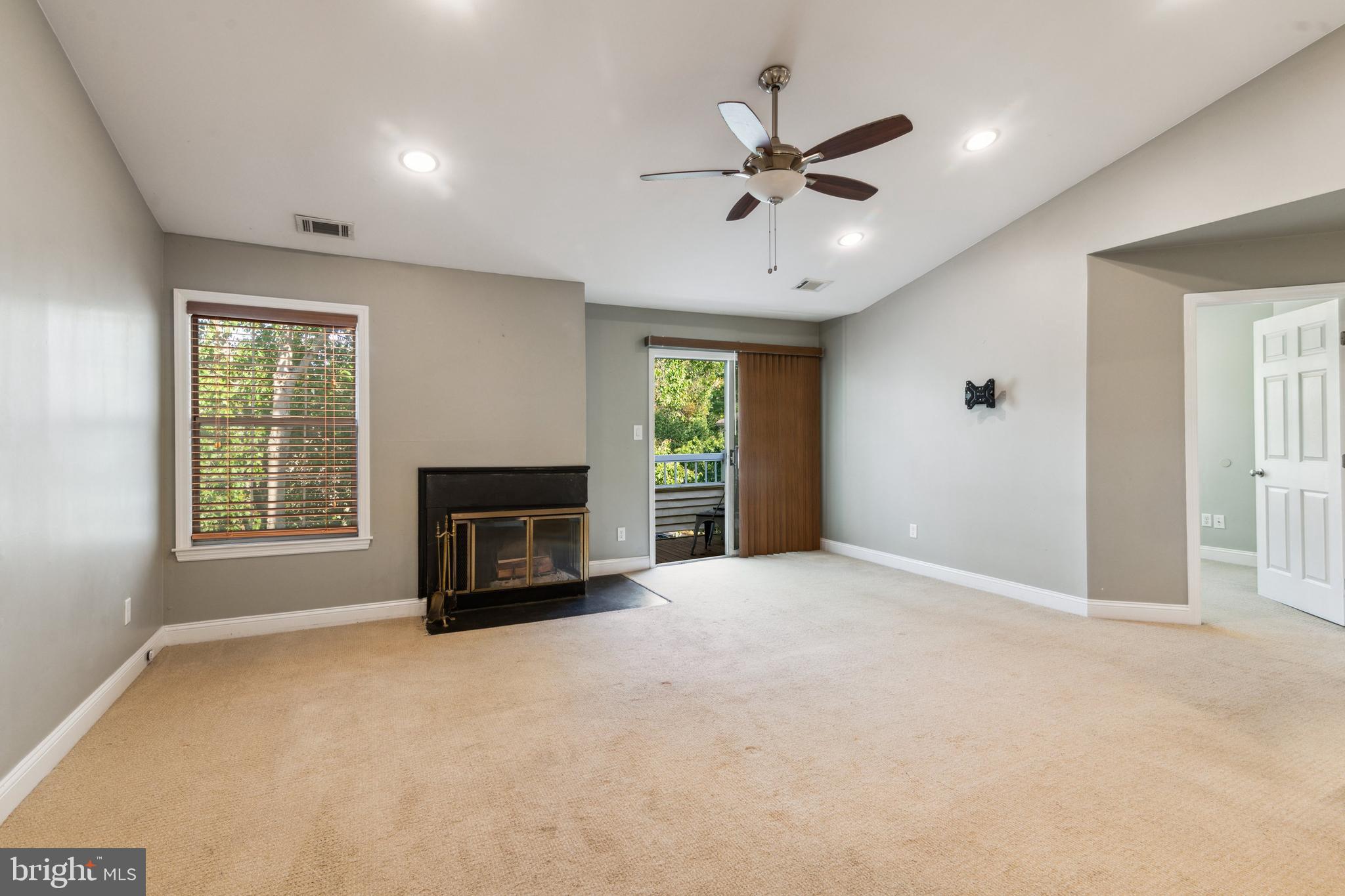 103 CLARIDGE COURT 11