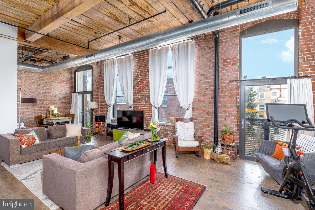 1524 N HANCOCK STREET Unit: 304
