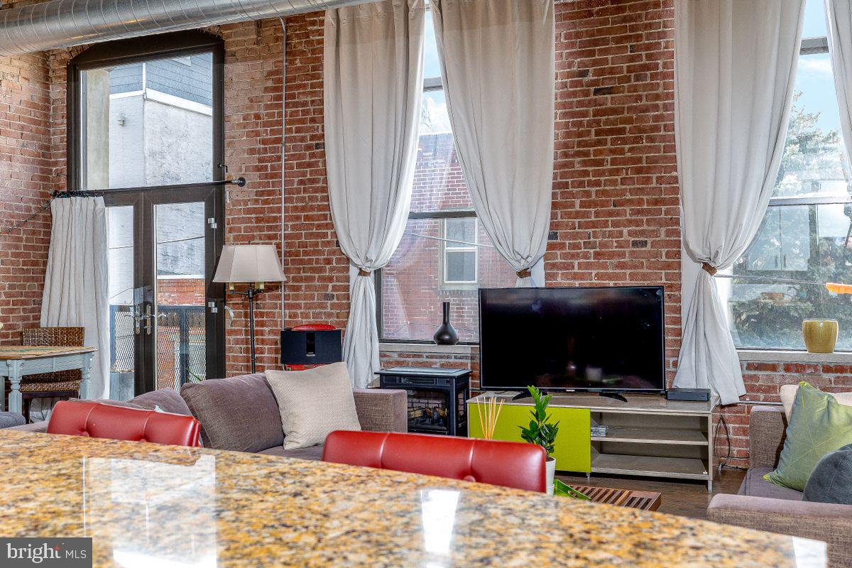 1524 N HANCOCK STREET Unit: 304