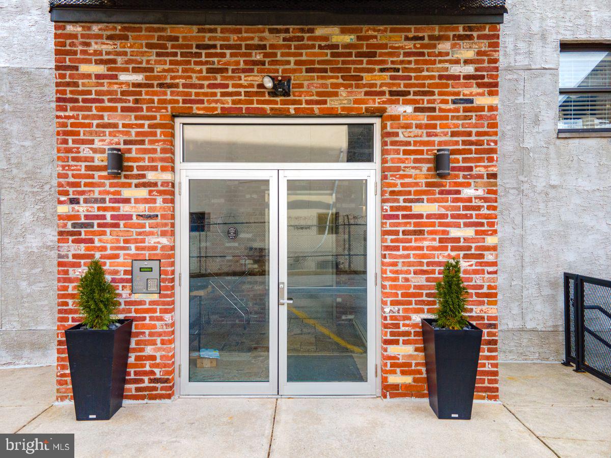1524 N HANCOCK STREET Unit: 304