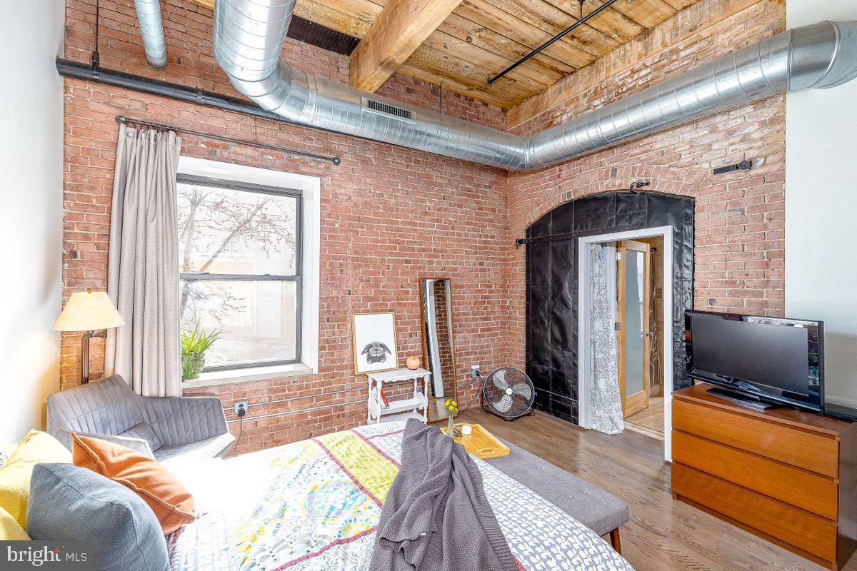 1524 N HANCOCK STREET Unit: 304