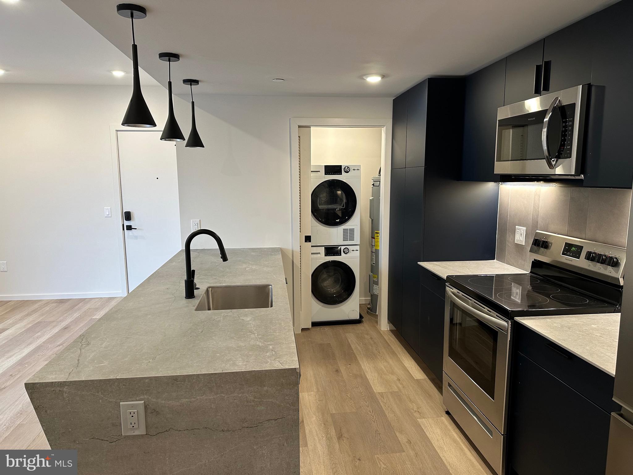 1705 N AMERICAN ST #2B2BA