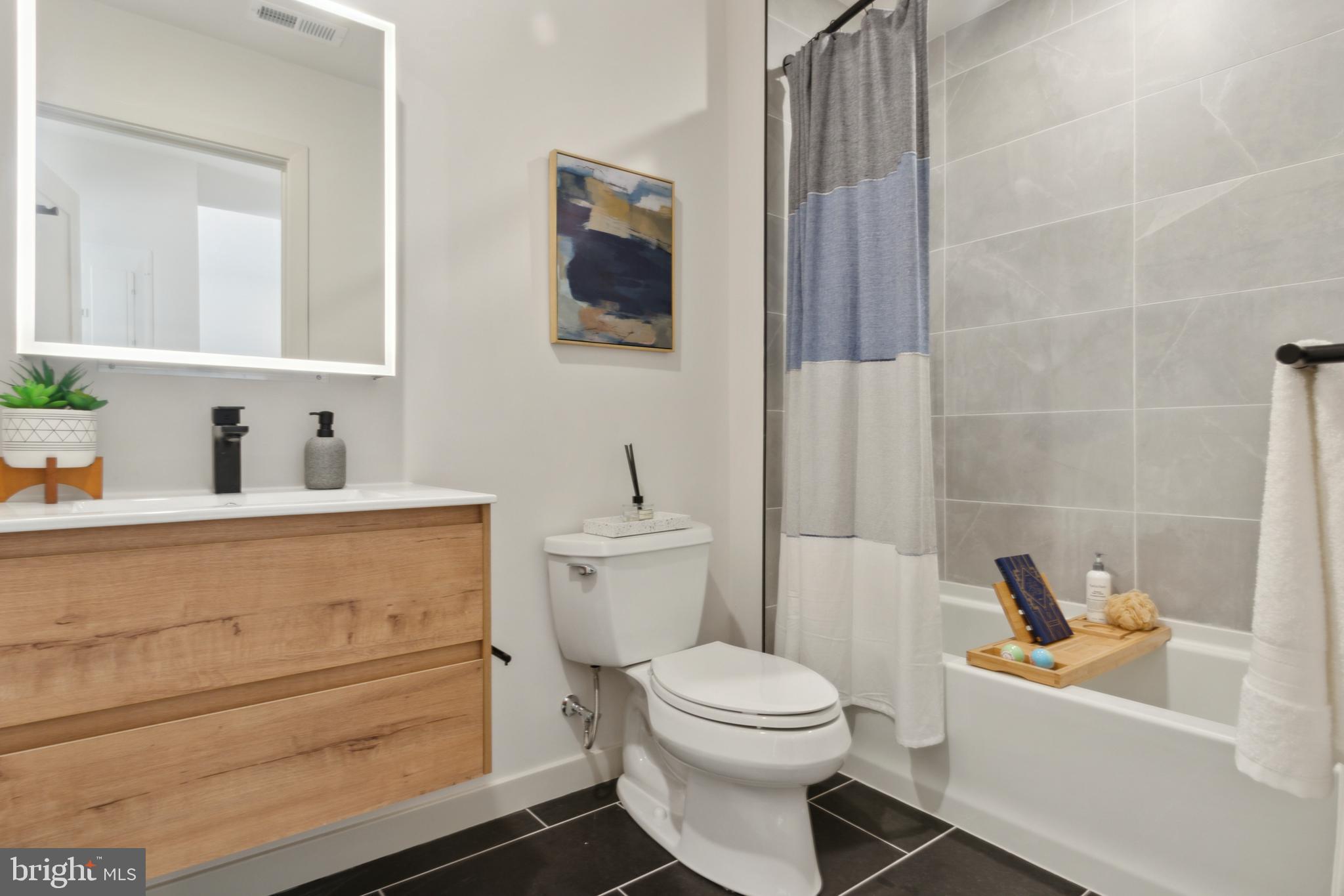 1775 N AMERICAN ST #1B1BA