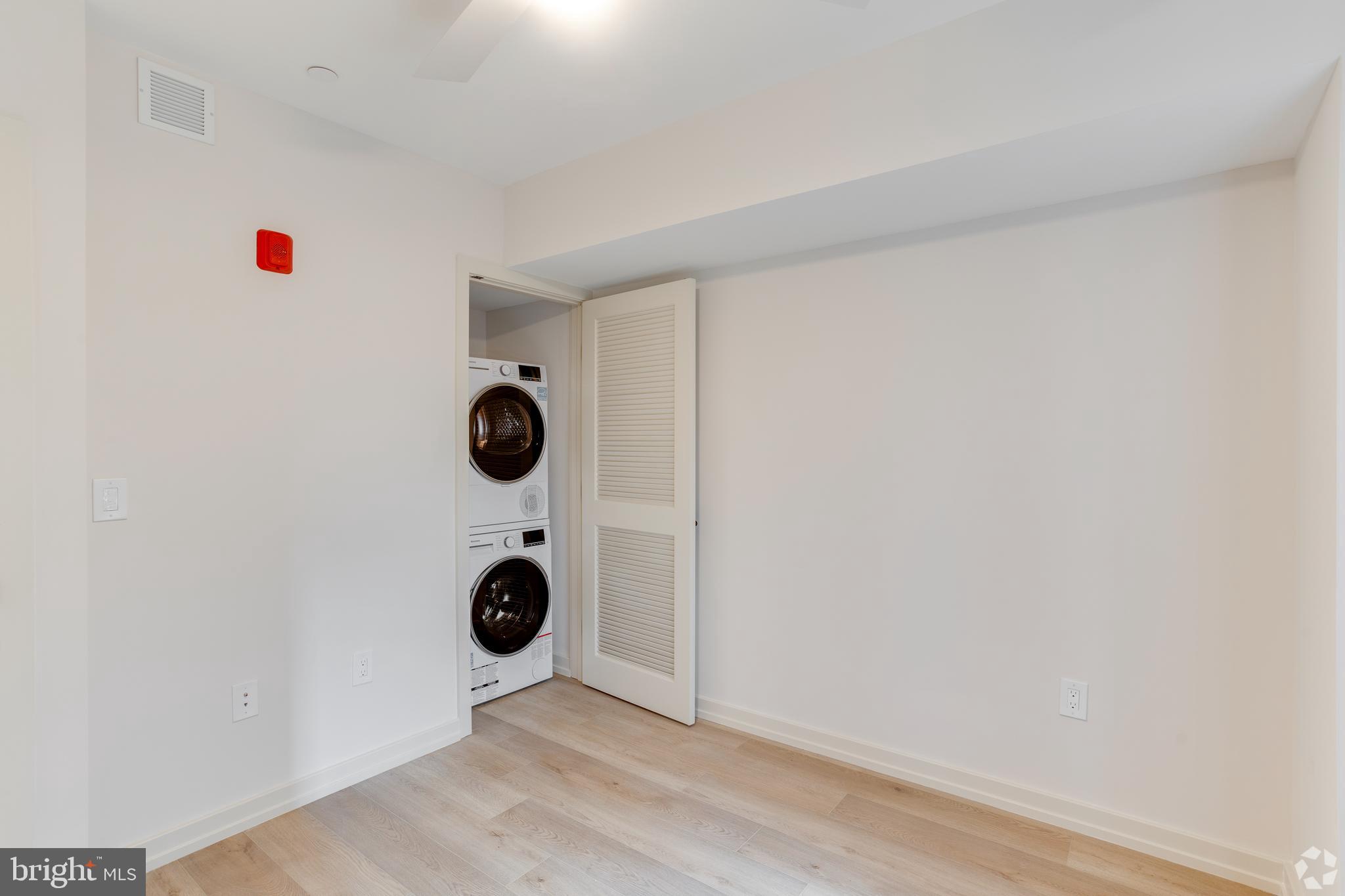 2009 N HOWARD ST #1B1BA