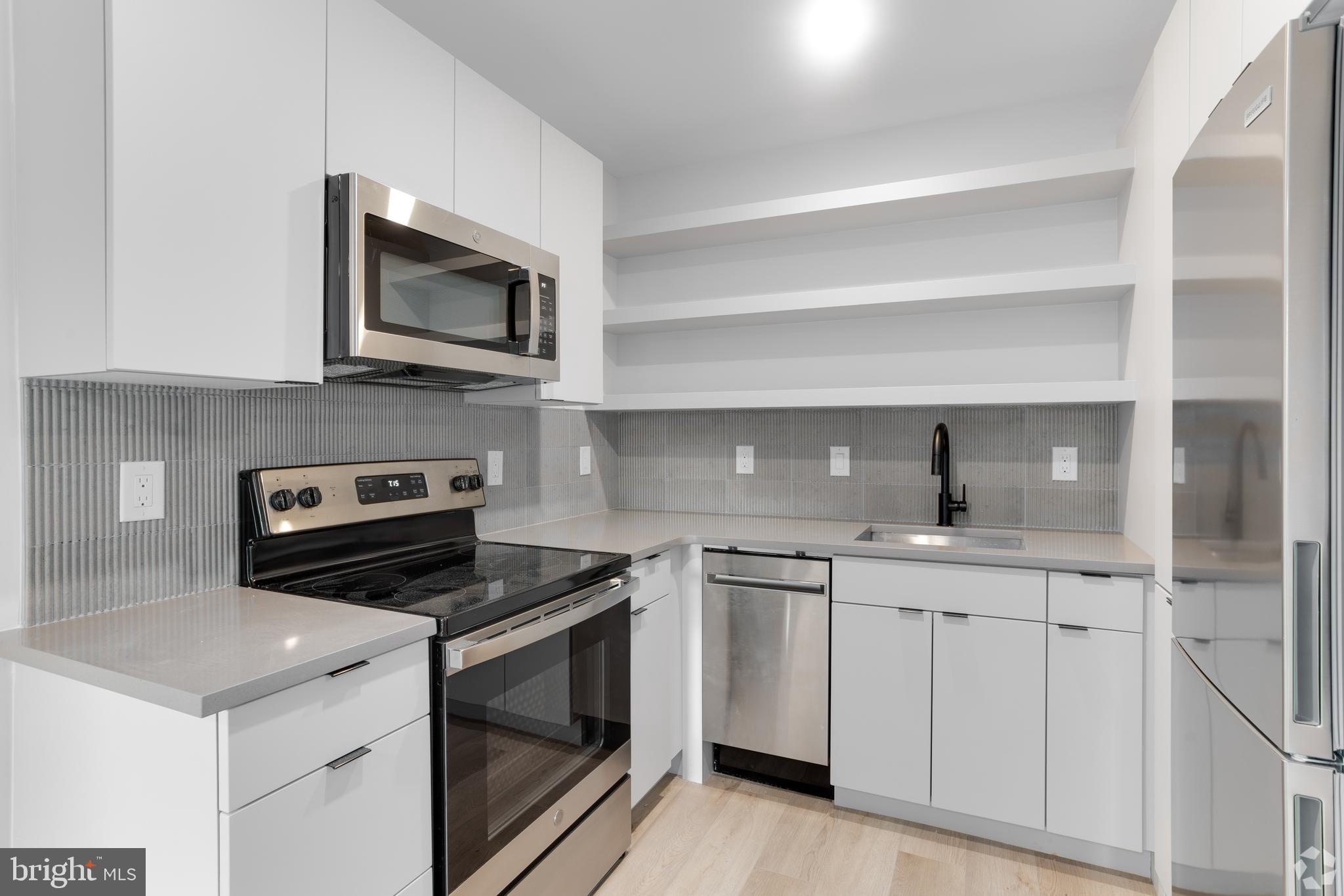 2009 N HOWARD ST #1B1BA