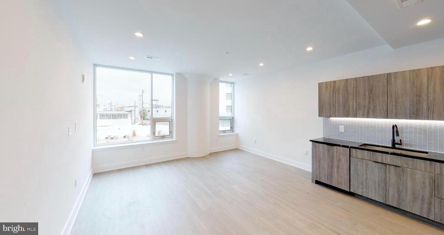 1 BROWN ST #STUDIO