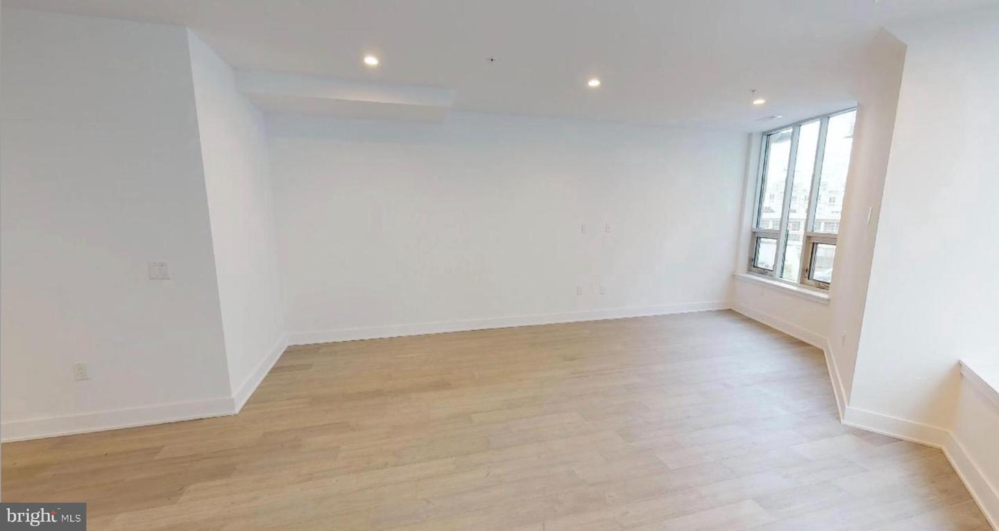 1 BROWN ST #STUDIO