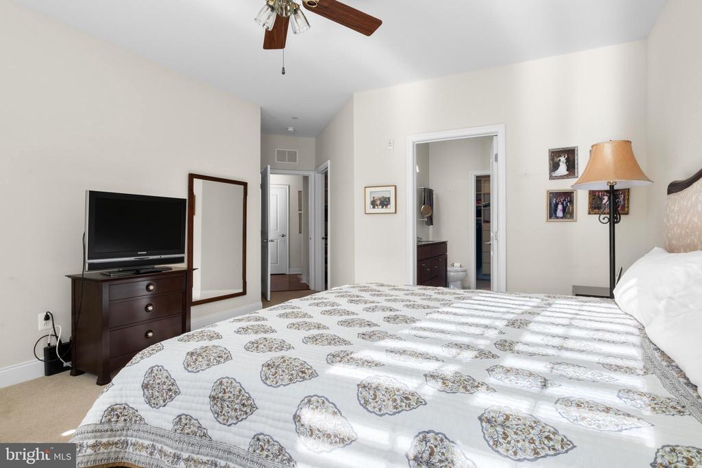 800 Admirals Way #1825