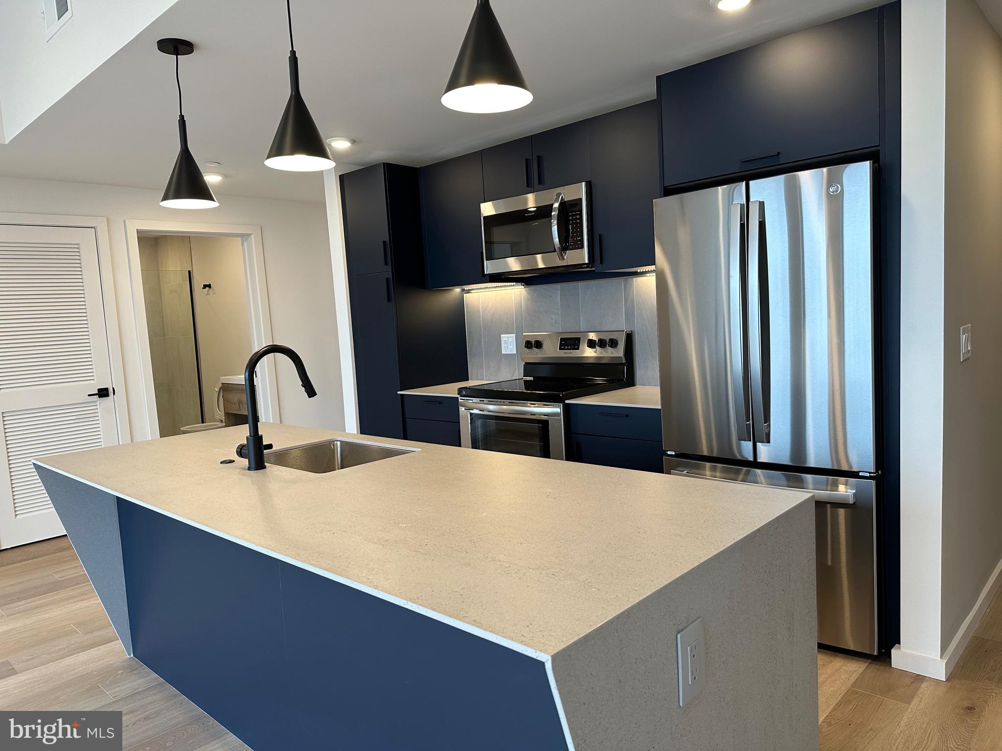 1705 N AMERICAN ST #3B2BA