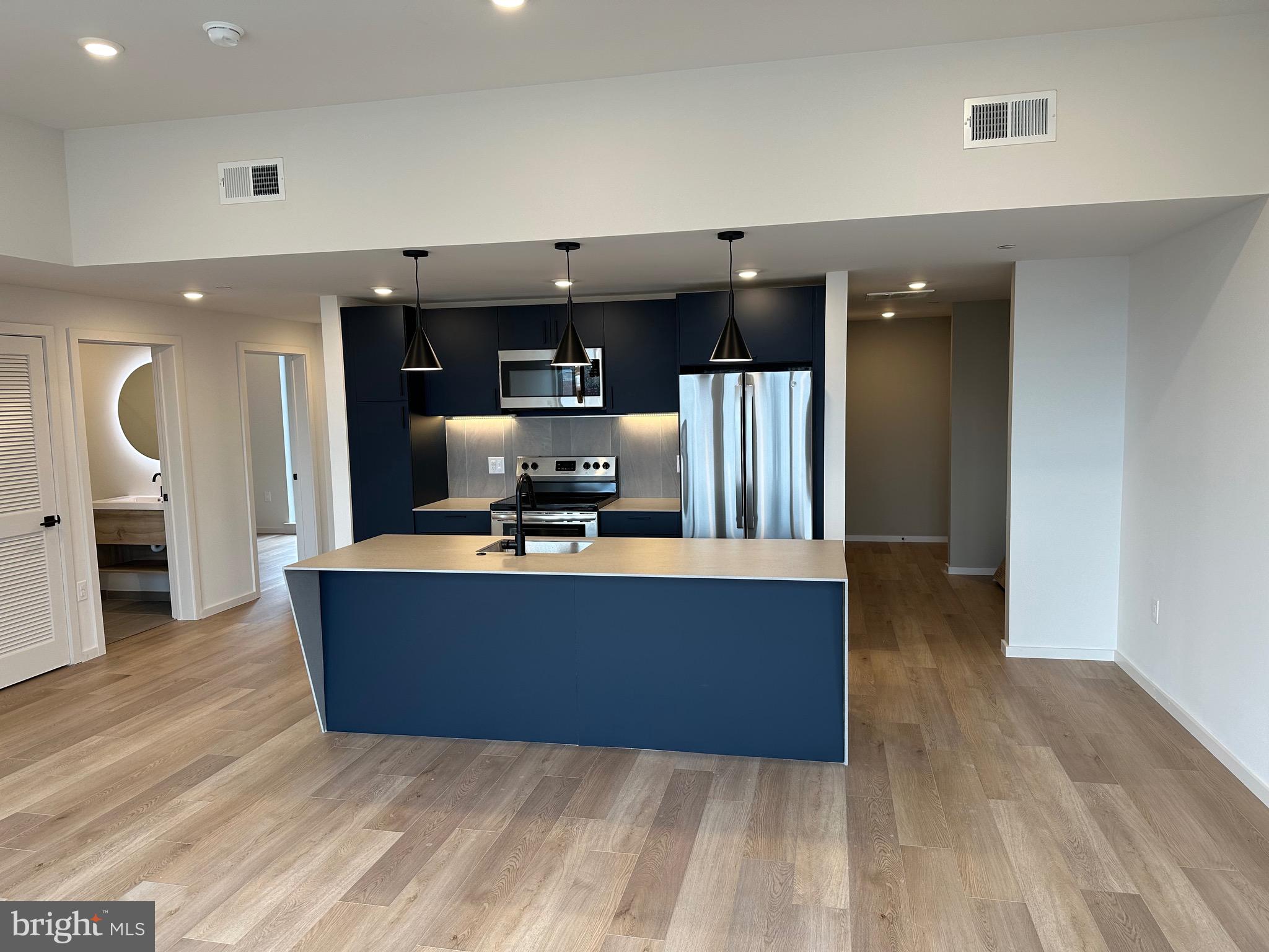 1705 N AMERICAN ST #3B2BA