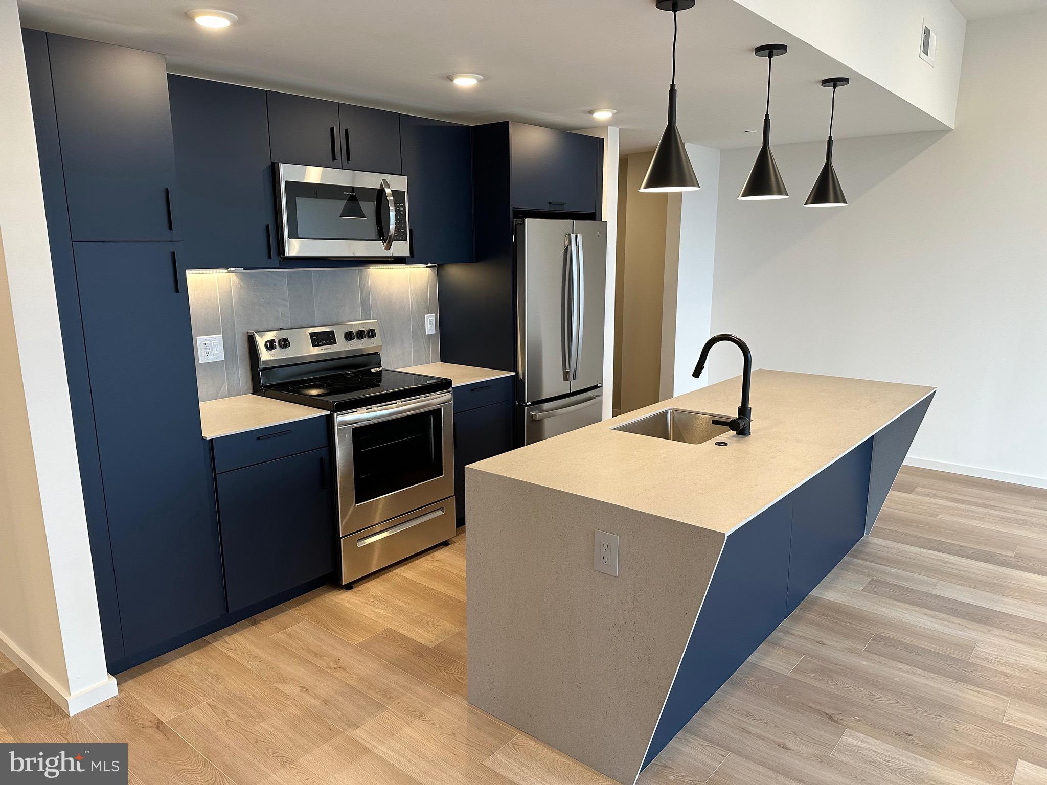 1705 N AMERICAN ST #3B2BA