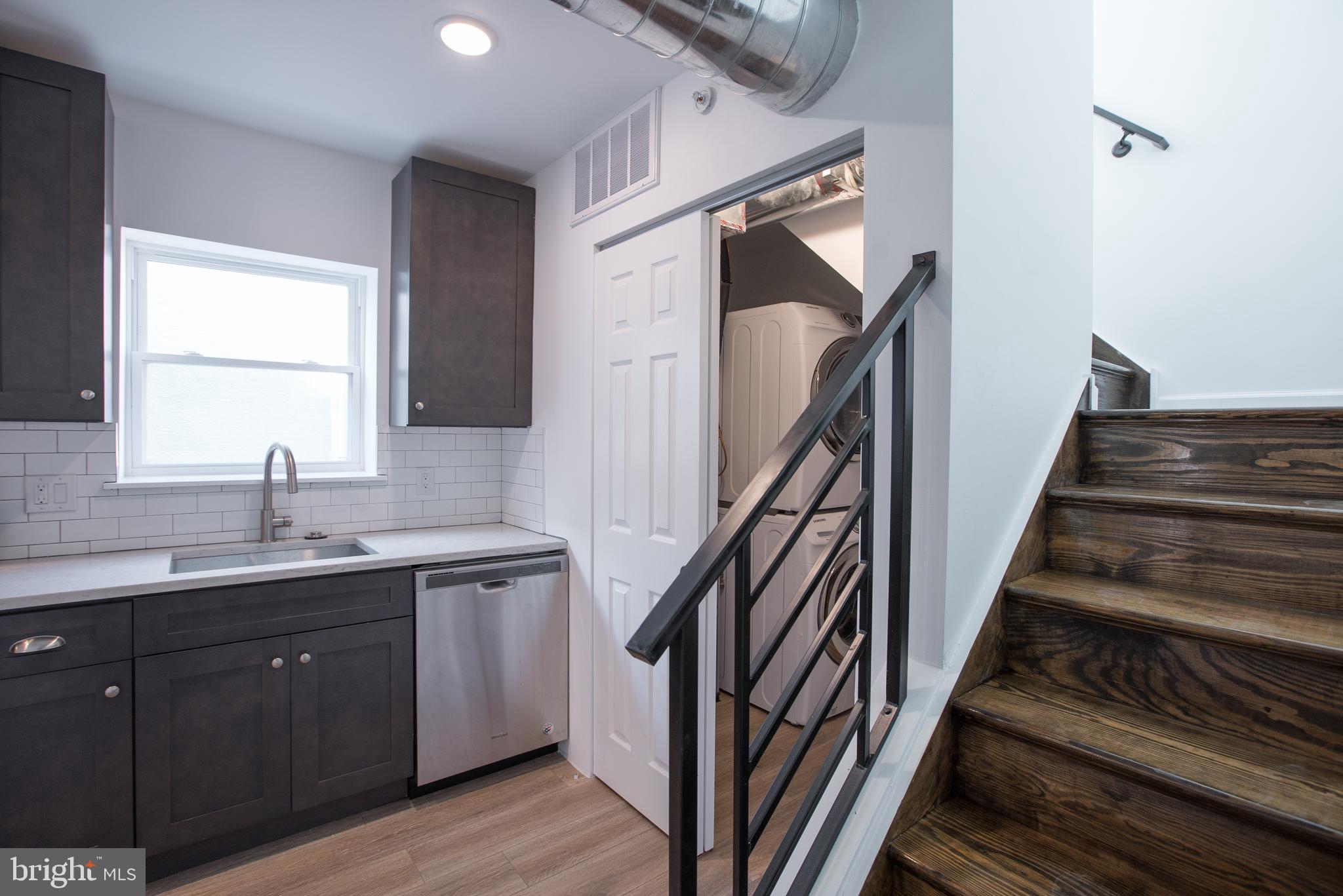 1611 SWAIN STREET 3