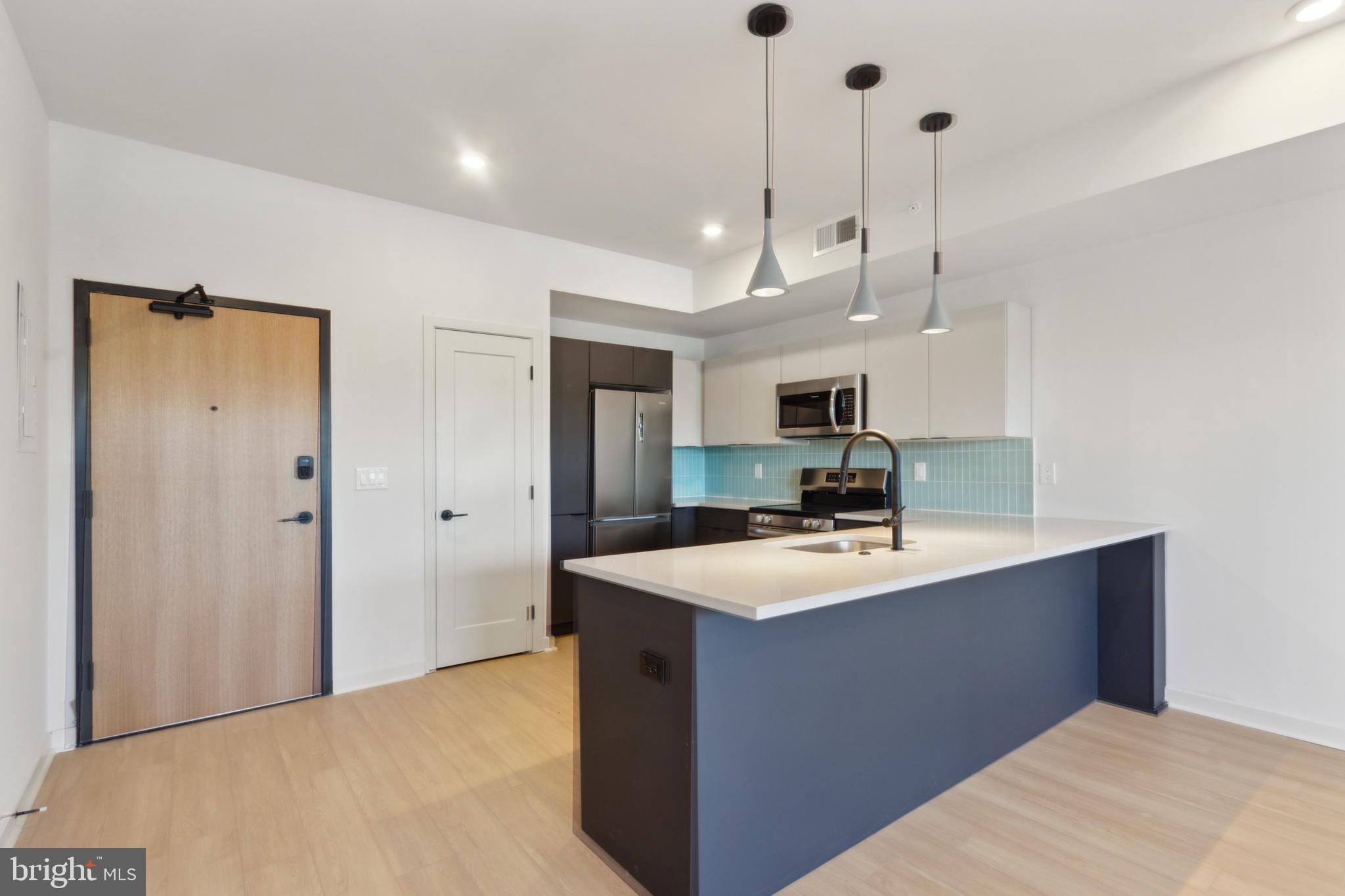 1775 N AMERICAN STREET 2B2BA