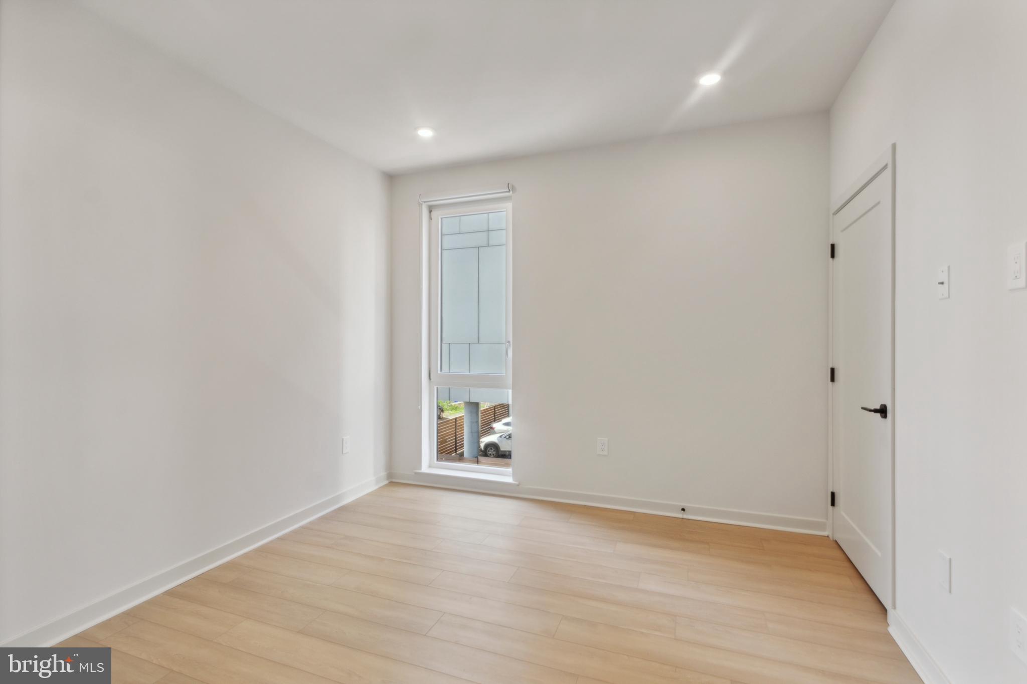 1775 N AMERICAN STREET 2B2BA